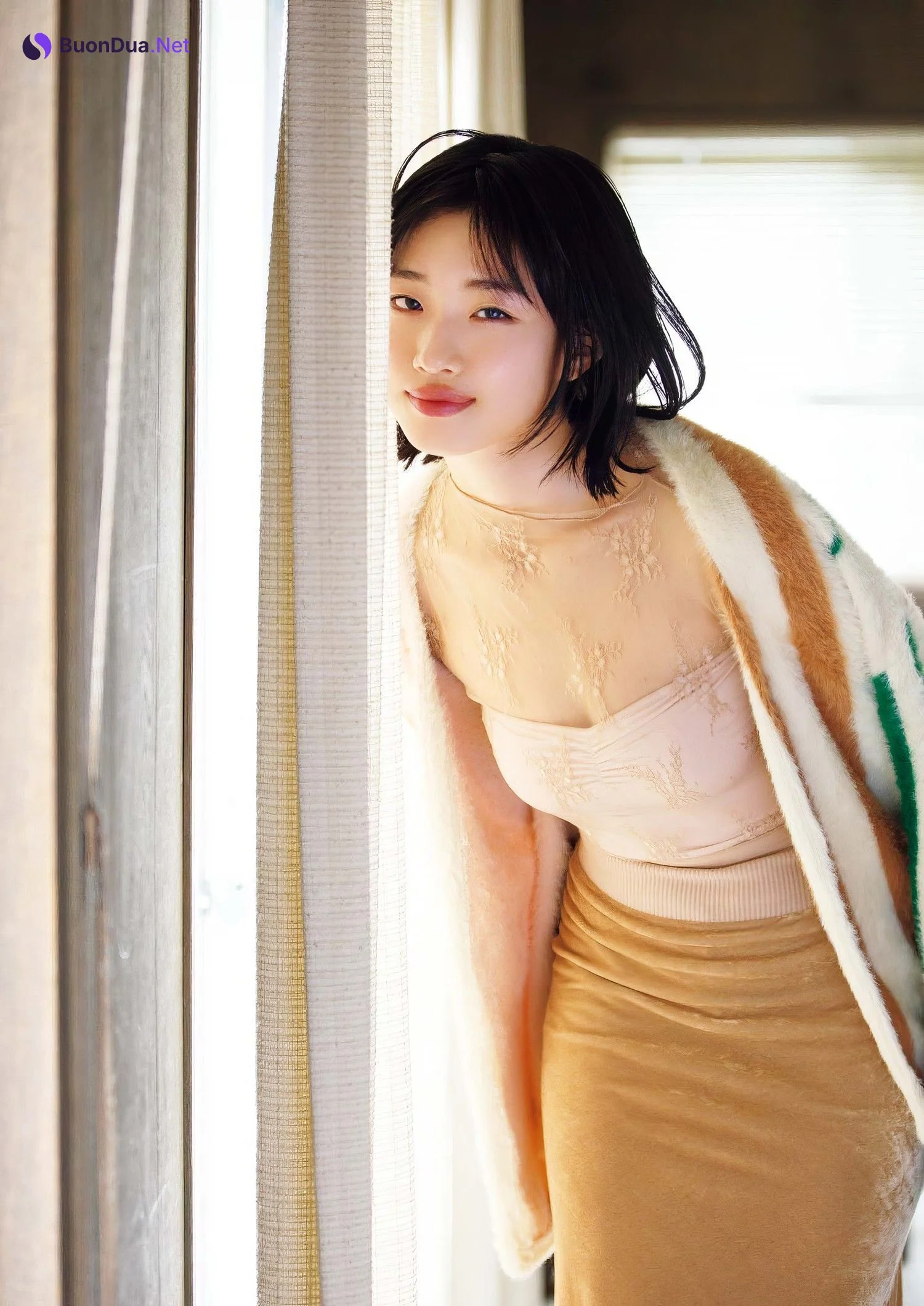 Yumi Kawai 河合優実, Big Comic Spirits 2024 No.25 (ビッグコミックスピリッツ 2024年25号) - Photo 9