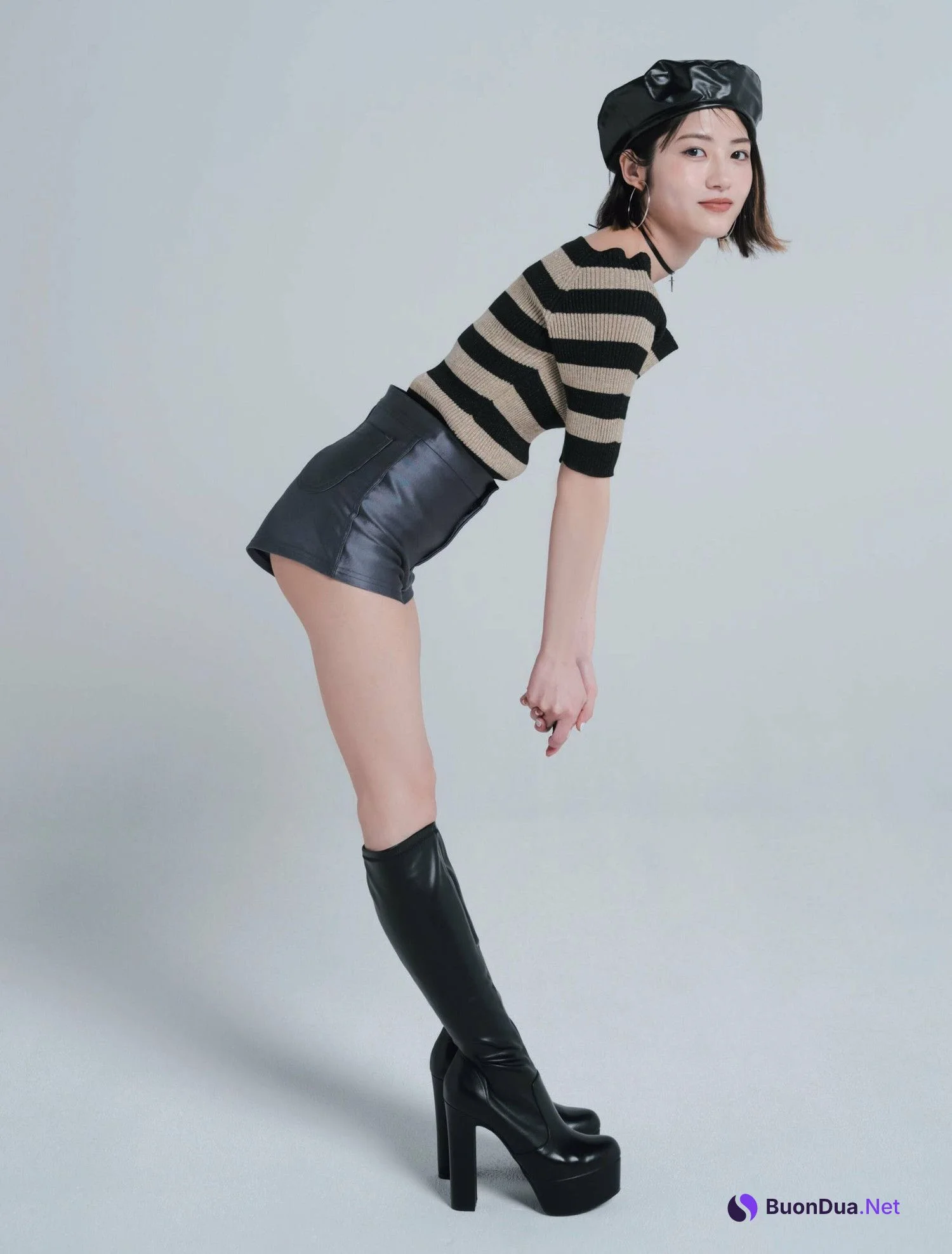 Yumi Wakatsuki 若月佑美, Weekly SPA! 2023.07.04 (週刊SPA! 2023年7月4日号) - Photo 4