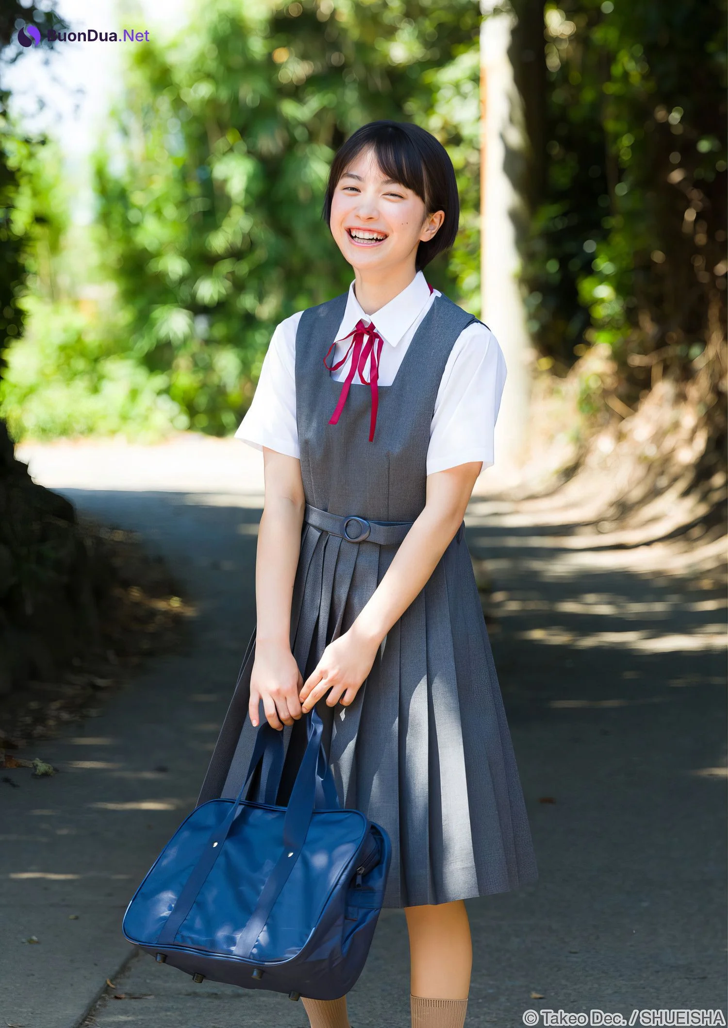 Yumia Fujisaki 藤﨑ゆみあ, Young Jump 2024 No.22 (ヤングジャンプ 2024年22号) - Photo 10