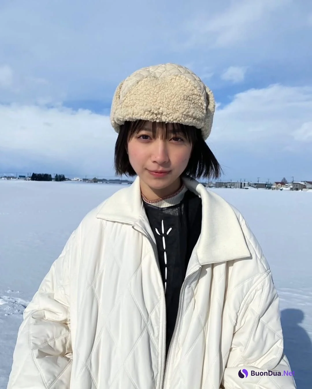 Yumia Fujisaki 藤﨑ゆみあ, Young Jump 2025 No.13 (ヤングジャンプ 2025年13号) - Photo 12