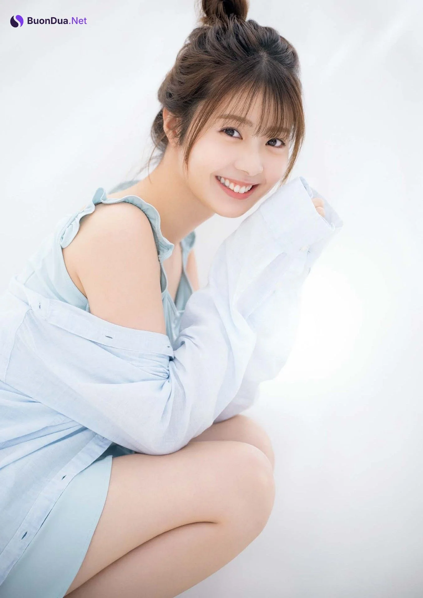 Yuna Hoshino 星乃夢奈, Big Comic Spirits 2023 No.17 (ビッグコミックスピリッツ 2023年17号) - Photo 12
