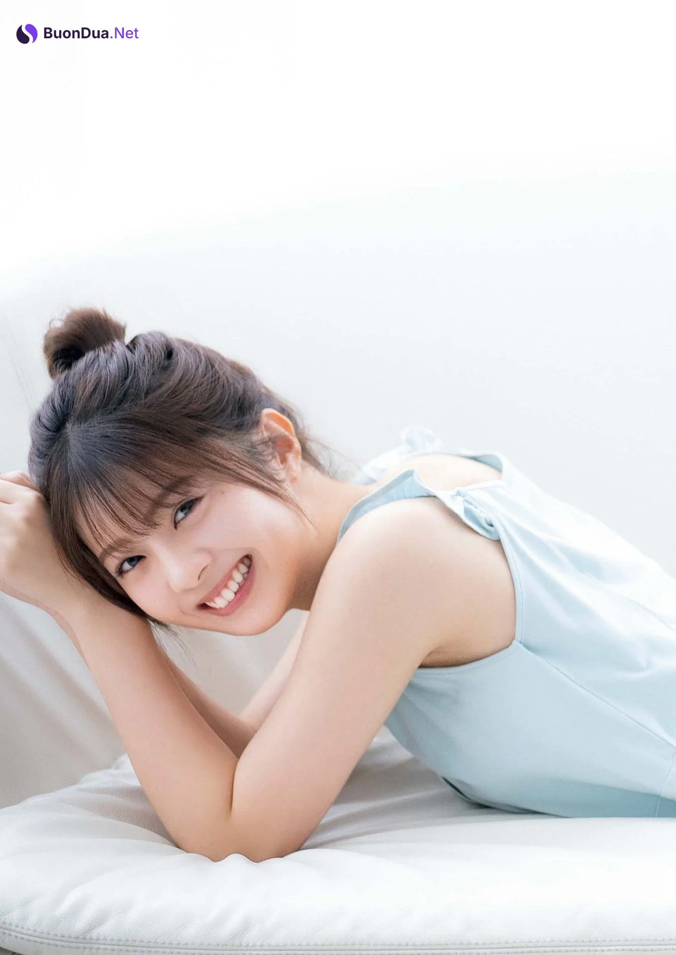 Yuna Hoshino 星乃夢奈, Big Comic Spirits 2023 No.17 (ビッグコミックスピリッツ 2023年17号) - Photo 13