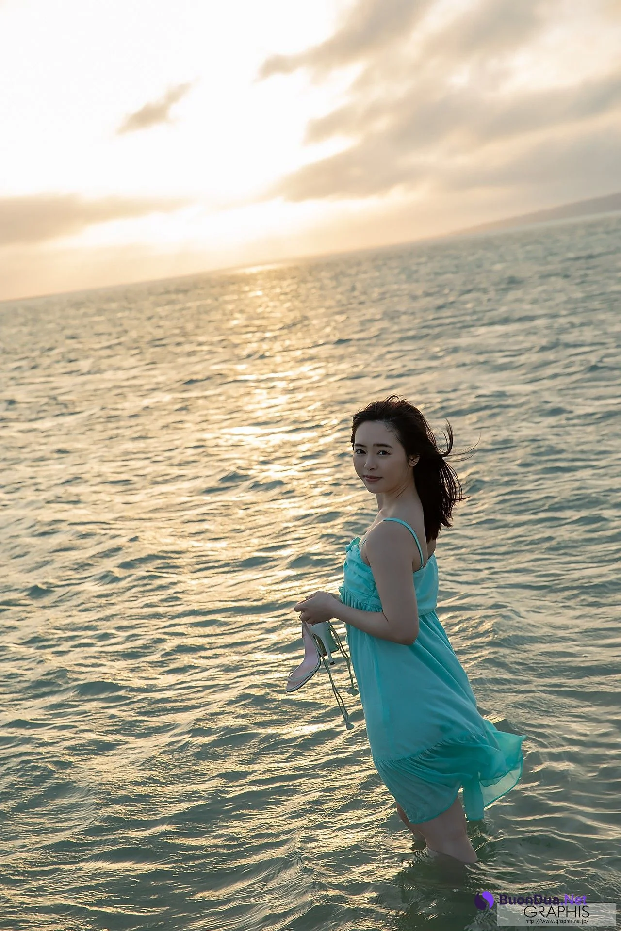 Yuna Ogura 小倉由菜, [Graphis] Gals 「Yunacent Cute」 Vol.05 - Photo 7