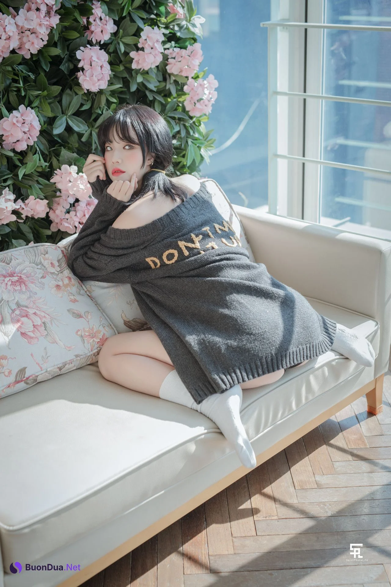 YUNA 윤아, [SAINT Photolife] BLOOM Vol.01 – Set.01 - Photo 2