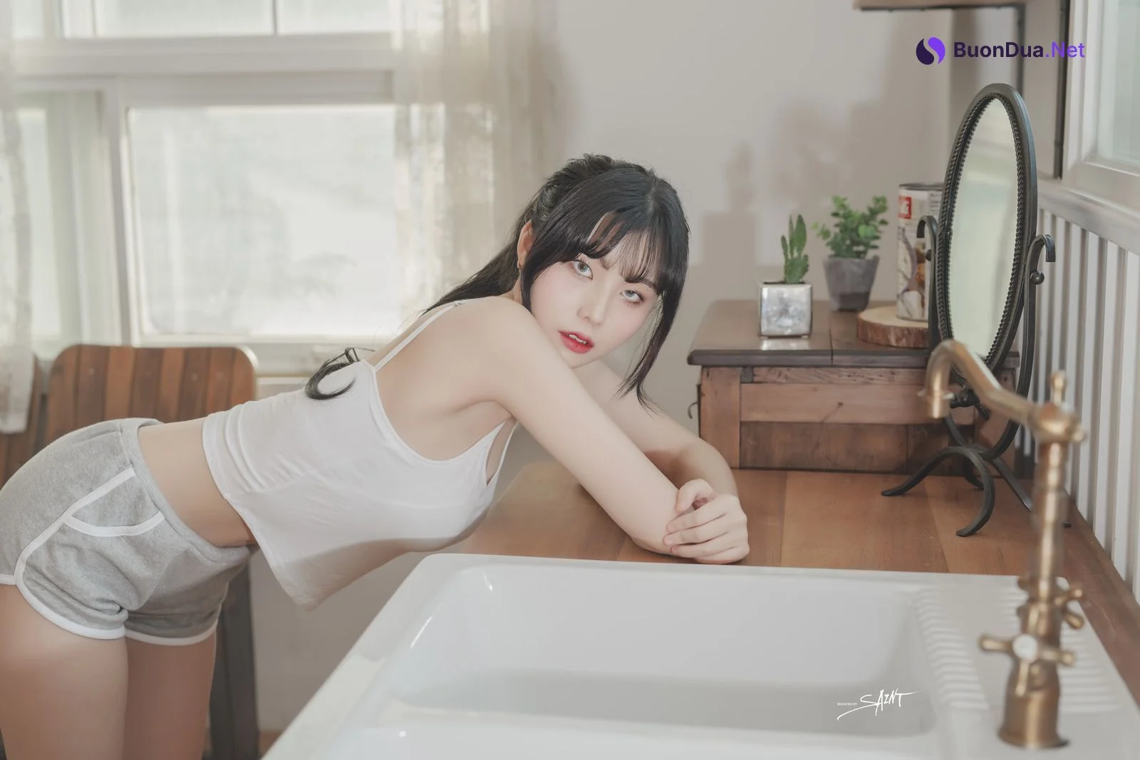 Yuna 유나, [SAINT Photolife] Love On Top Set.02 - Photo 12