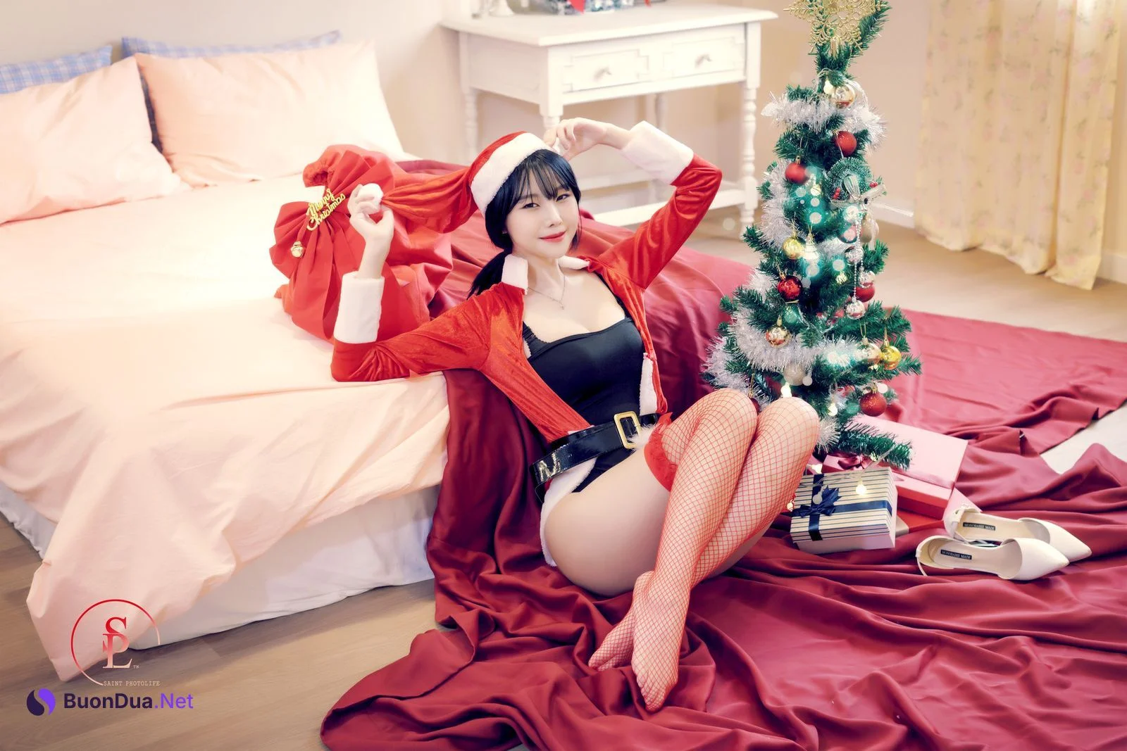Yuna 유나, [SAINT Photolife] Merry Yuna’s Xmas Set.01 - Photo 10