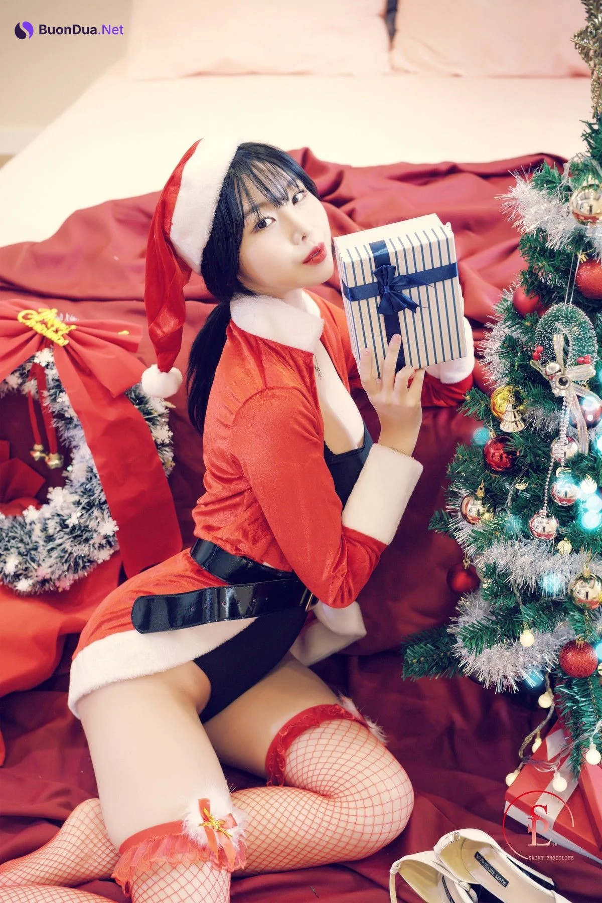 Yuna 유나, [SAINT Photolife] Merry Yuna’s Xmas Set.01 - Photo 13