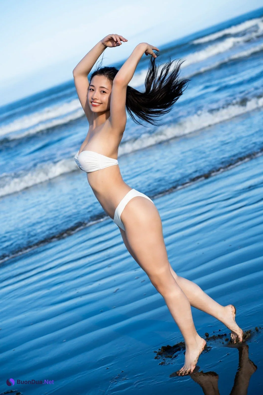 YUNA 有那, Weekly Playboy 2023 No.37 (週刊プレイボーイ 2023年37号) - Photo 9