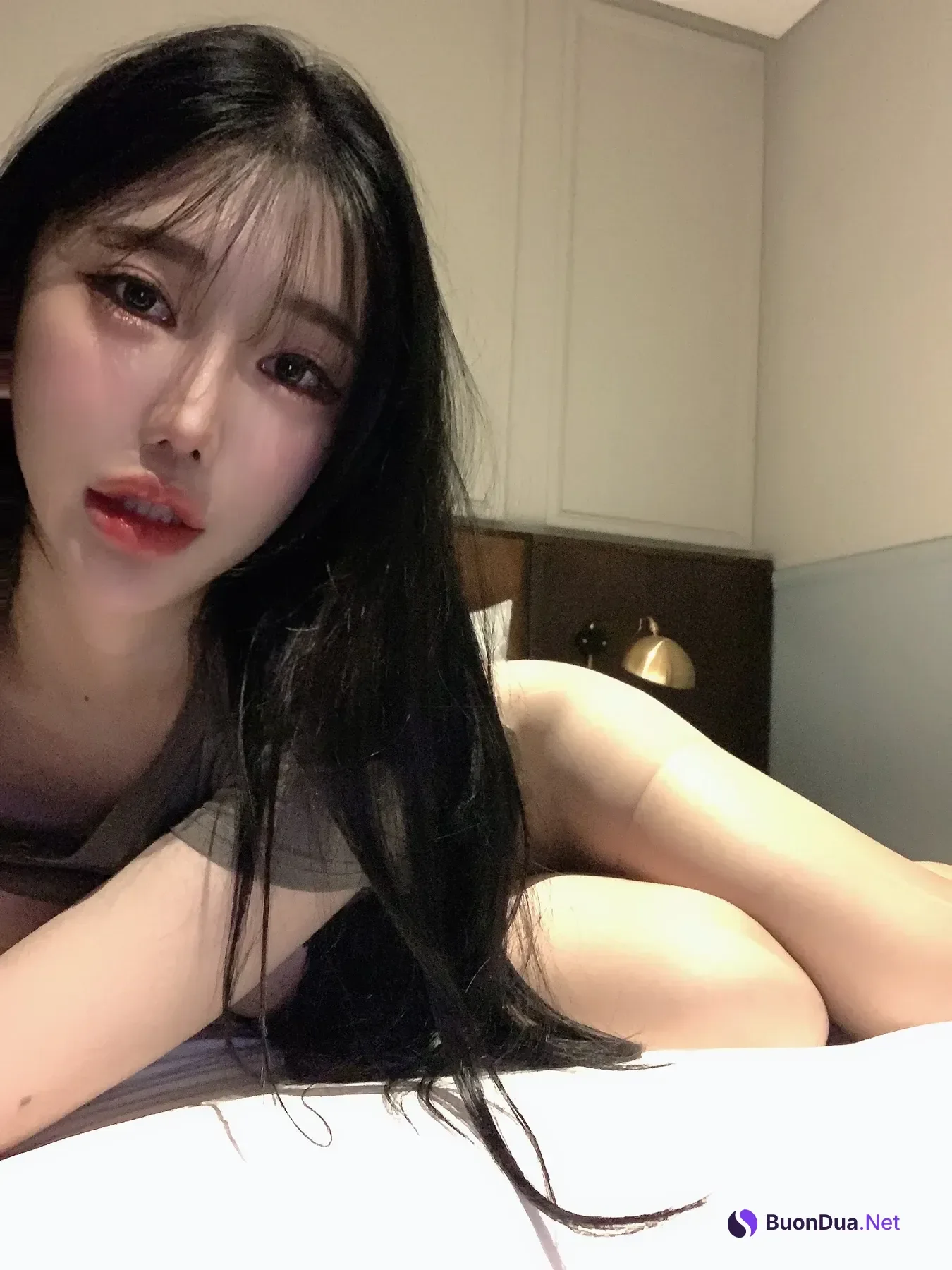 Yunjin 챌이, Moon Night Snap Photobook 「Your Yunjin」 - Photo 15
