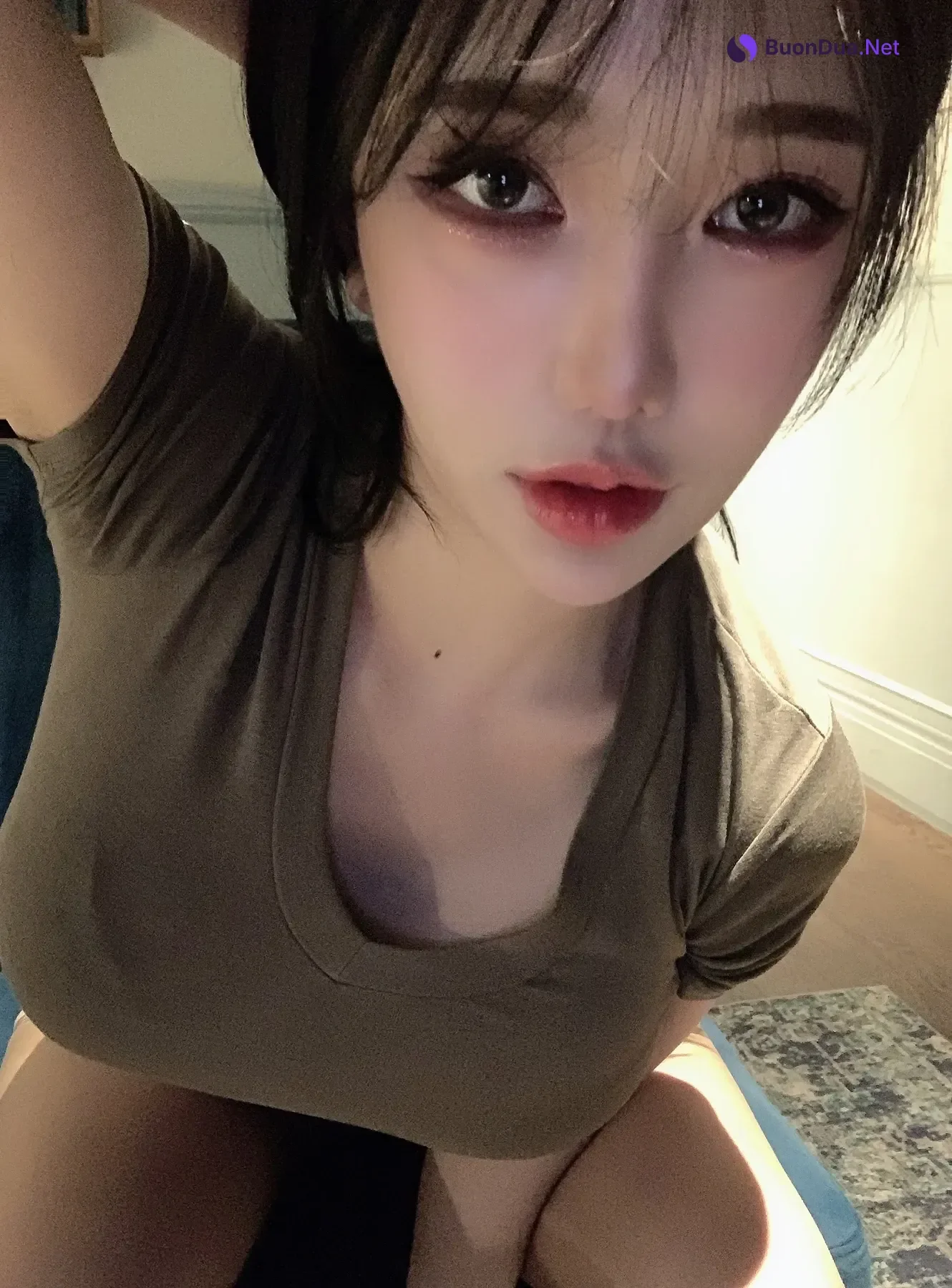 Yunjin 챌이, Moon Night Snap Photobook 「Your Yunjin」 - Photo 3