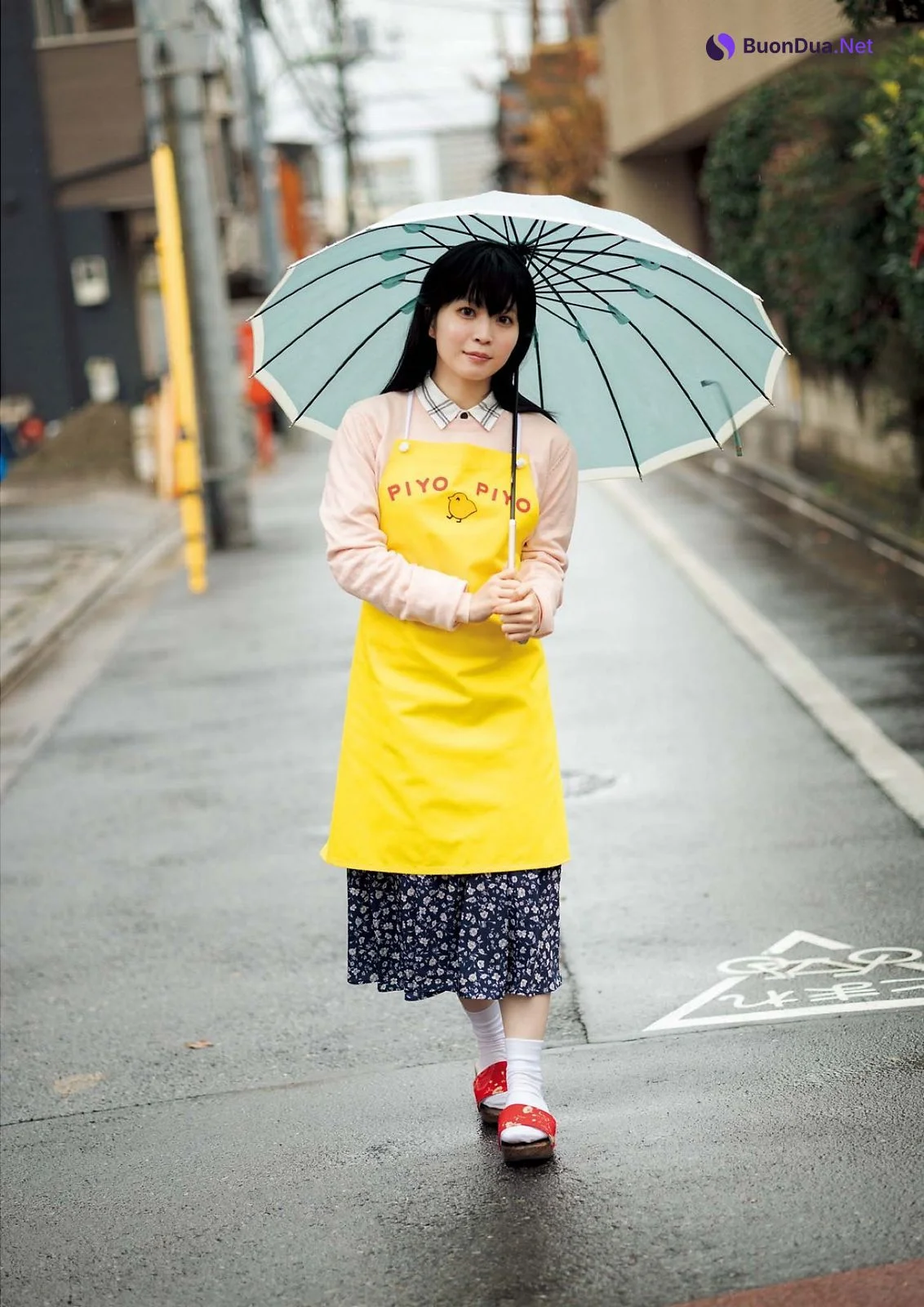 Yuri Inami 伊波ユリ, Big Comic Spirits 2022 No.26 (ビッグコミックスピリッツ 2022年26号) - Photo 14