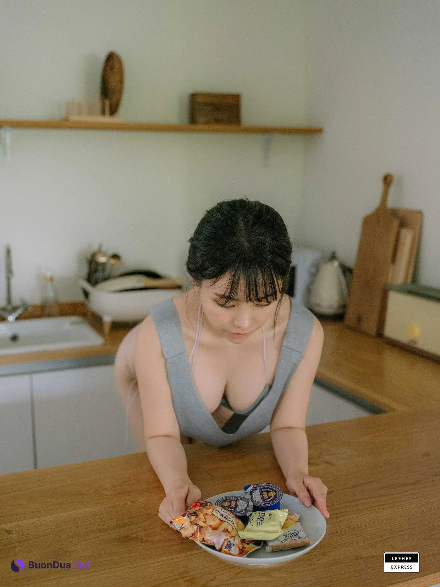 Yuri 유리, LEEHEE EXPRESS LEND-037 Set.01 - Photo 8