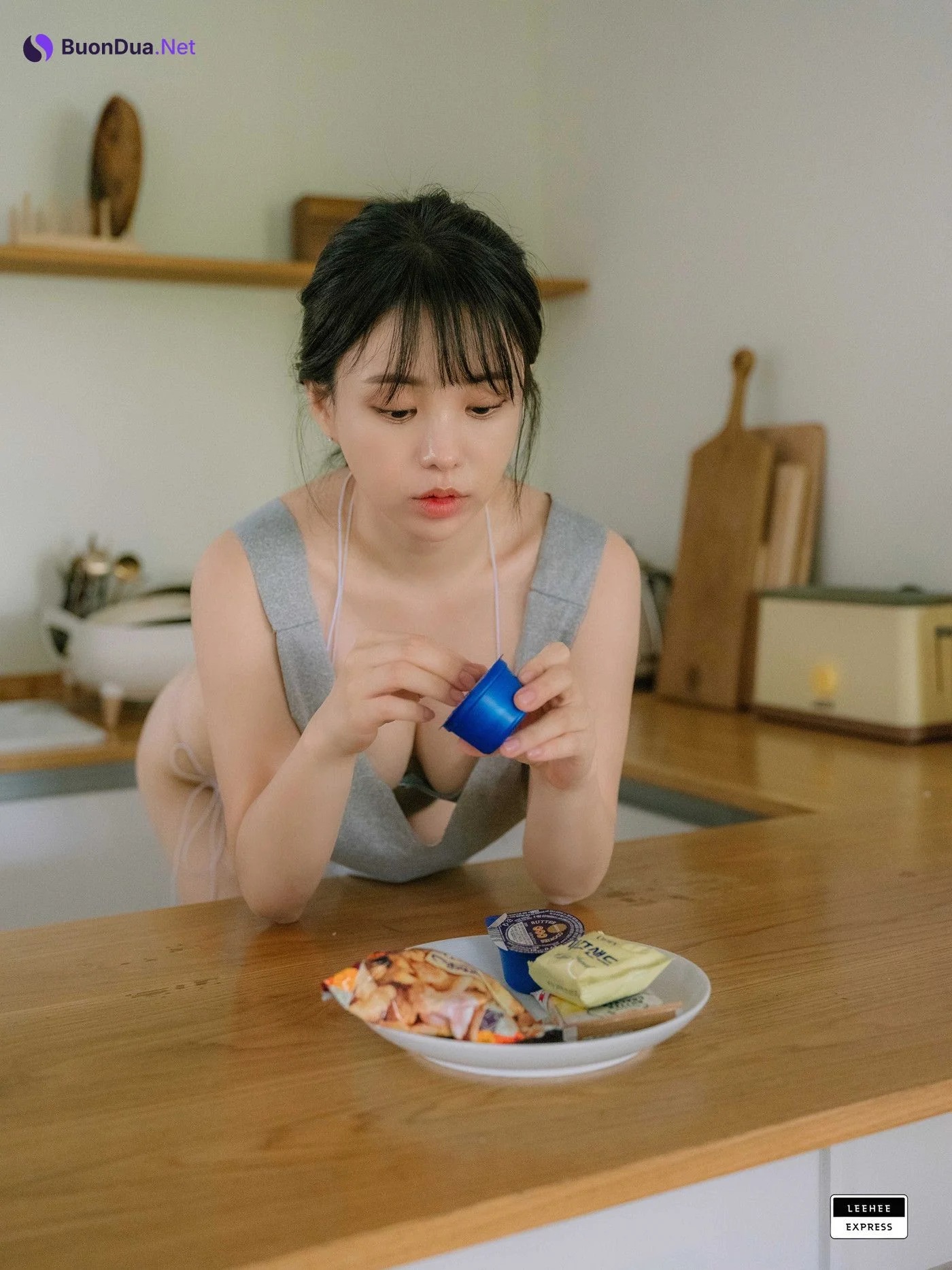 Yuri 유리, LEEHEE EXPRESS LEND-037 Set.01 - Photo 9