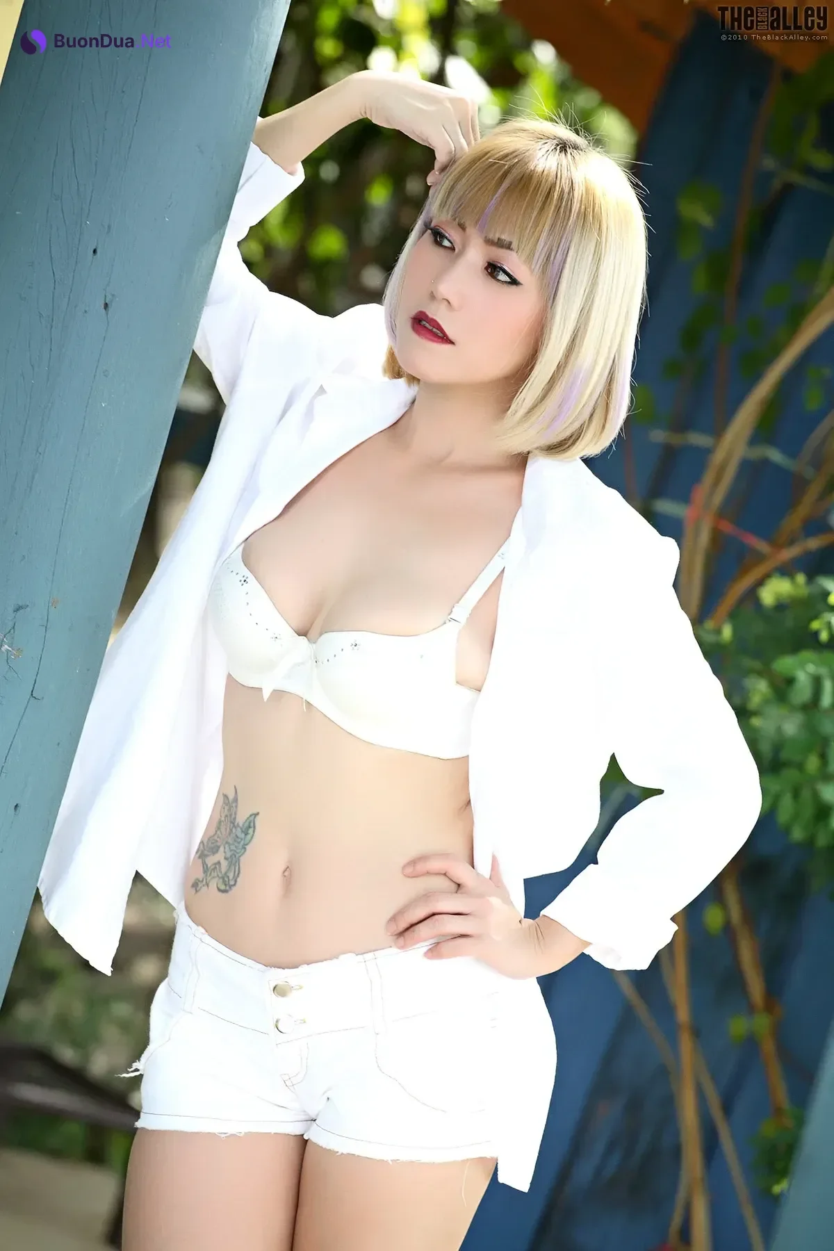 Yuri The Black Alley Photobook Set.01 - Photo 2