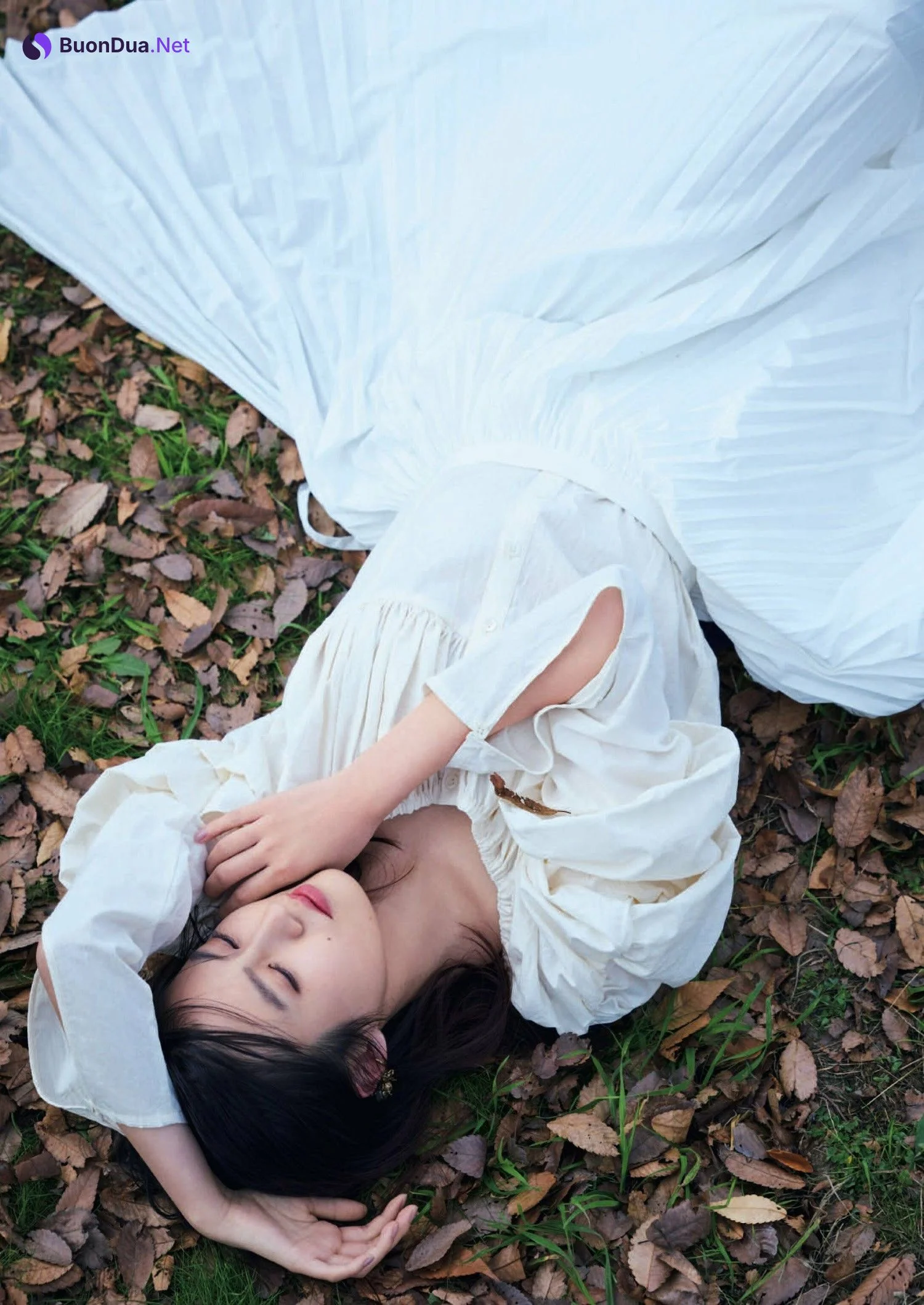 Yuri Tsunematsu 恒松祐里, Shukan Bunshun 2022.12.29 (週刊文春 2023年12月29日号) - Photo 3
