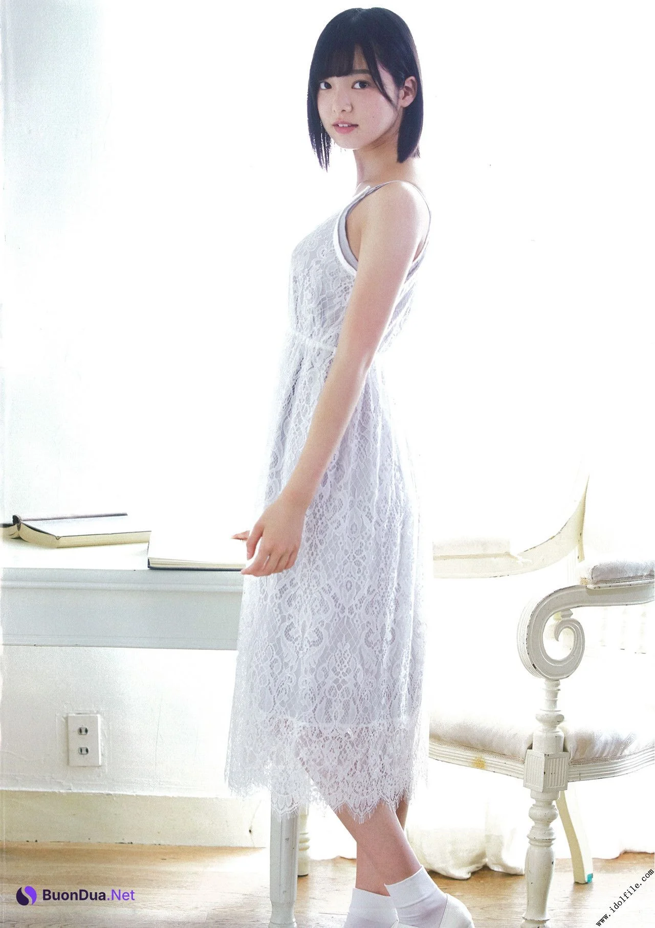 Yurina Hirate 平手友梨奈, U18 Bloom 写真集 - Photo 6