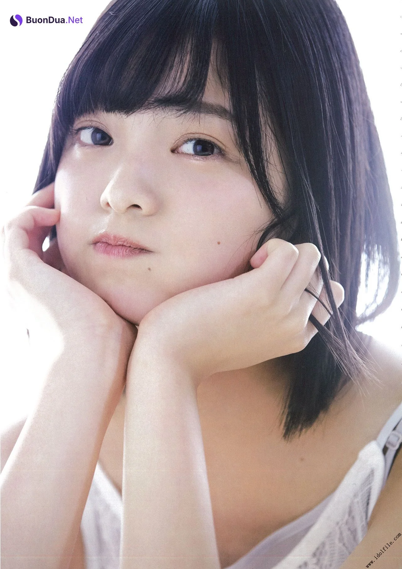 Yurina Hirate 平手友梨奈, U18 Bloom 写真集 - Photo 9