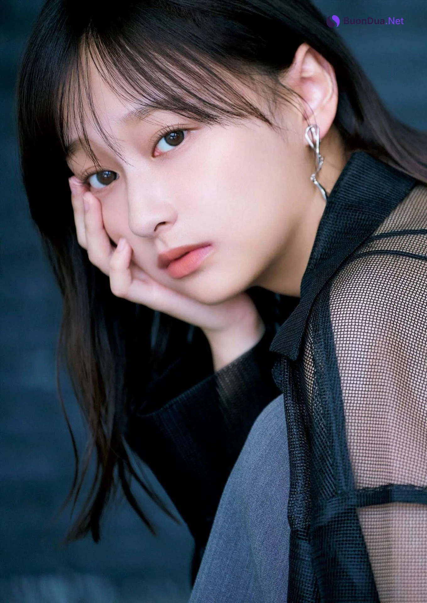 Yuuka Kageyama 影山優佳, Big Comic Spirits 2024 No.44 (ビッグコミックスピリッツ 2024年44号) - Photo 9