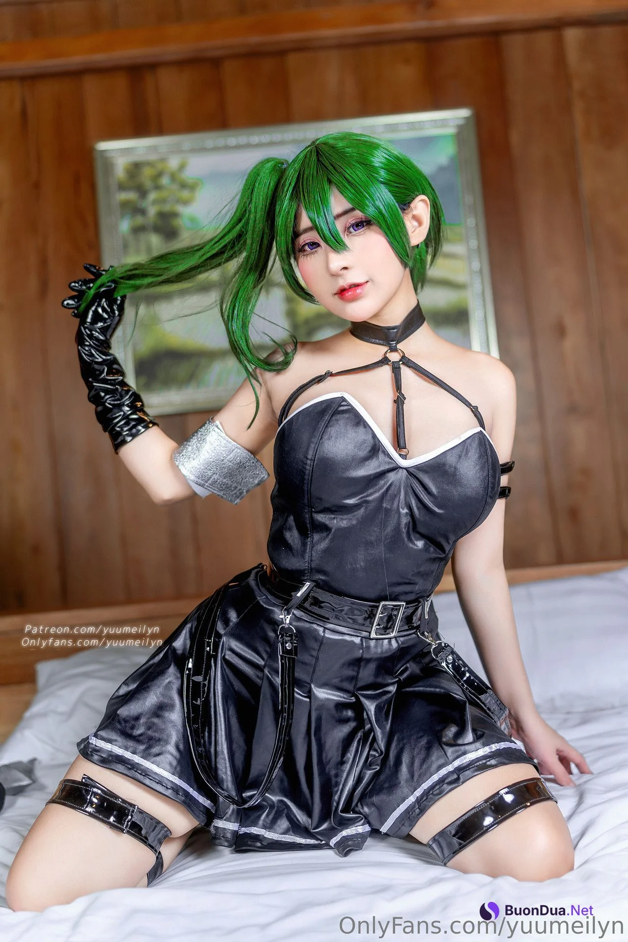 Yuumeilyn 玲兒, ヌード写真集 Übel ユーベル - Photo 7
