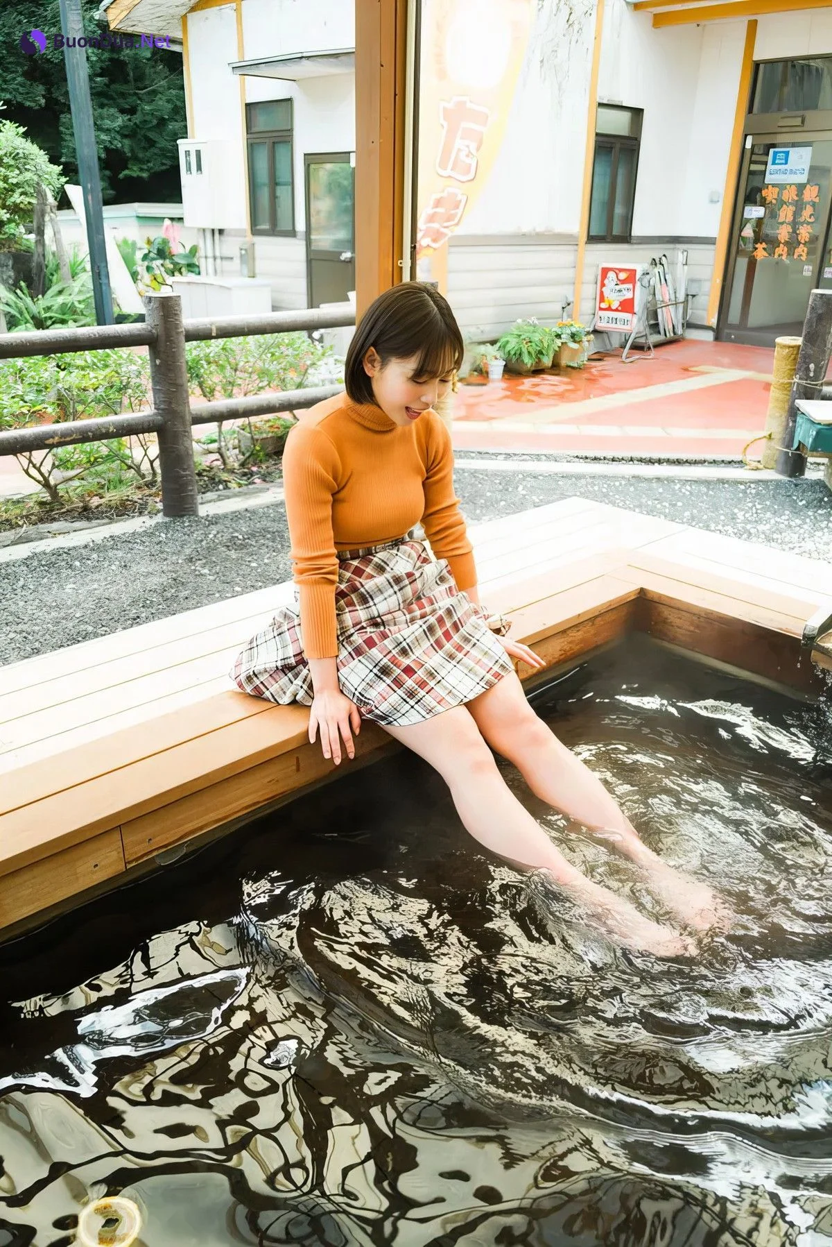 Yuuri Kouchi 河内裕里, Weekly Playboy 2024 No.18 (週刊プレイボーイ 2024年18号) - Photo 11
