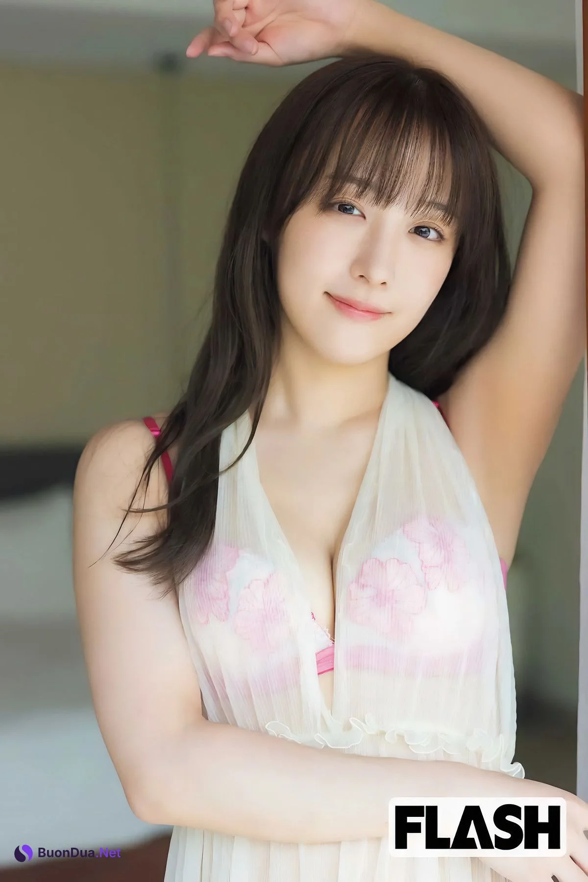 YUYU ゆゆ, Yoshino Chitose ちとせよしの, FLASH 2025.04.15 (フラッシュ 2025年4月15日号) - Photo 15