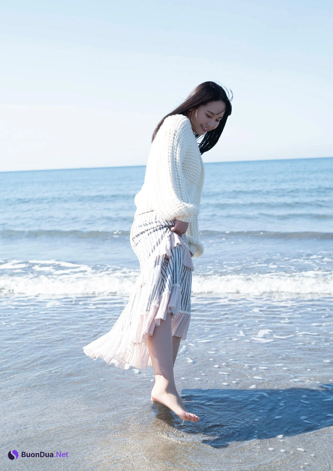 Yuzuha Hongo 本郷柚巴, BOMBデジタル写真集 『ゆずと僕。』 Set.01 - Photo 7