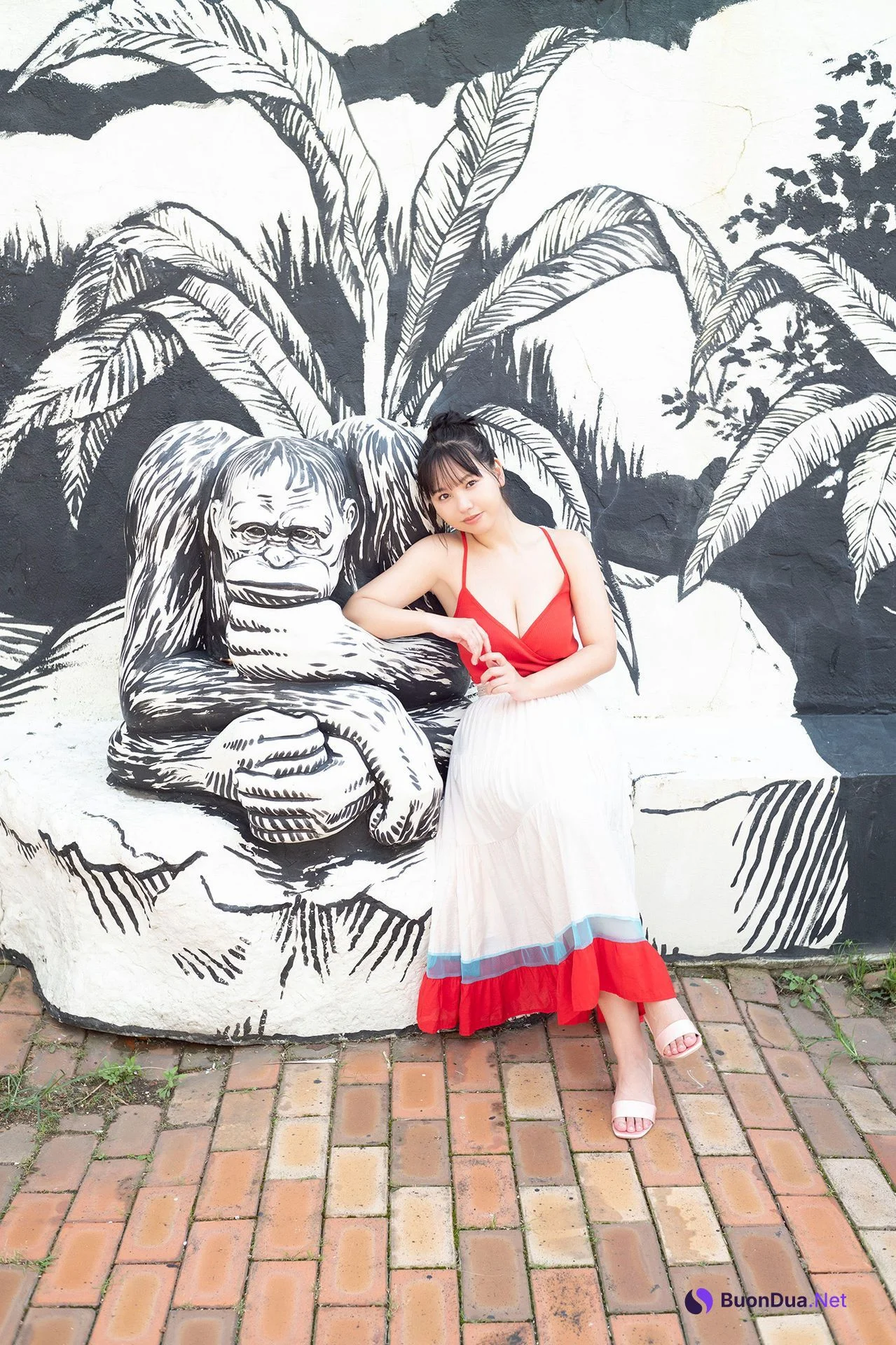 Yuzuha Hongo 本郷柚巴, ヤンマガデジタル写真集 [ゆずいろの太陽] Set.01 - Photo 4