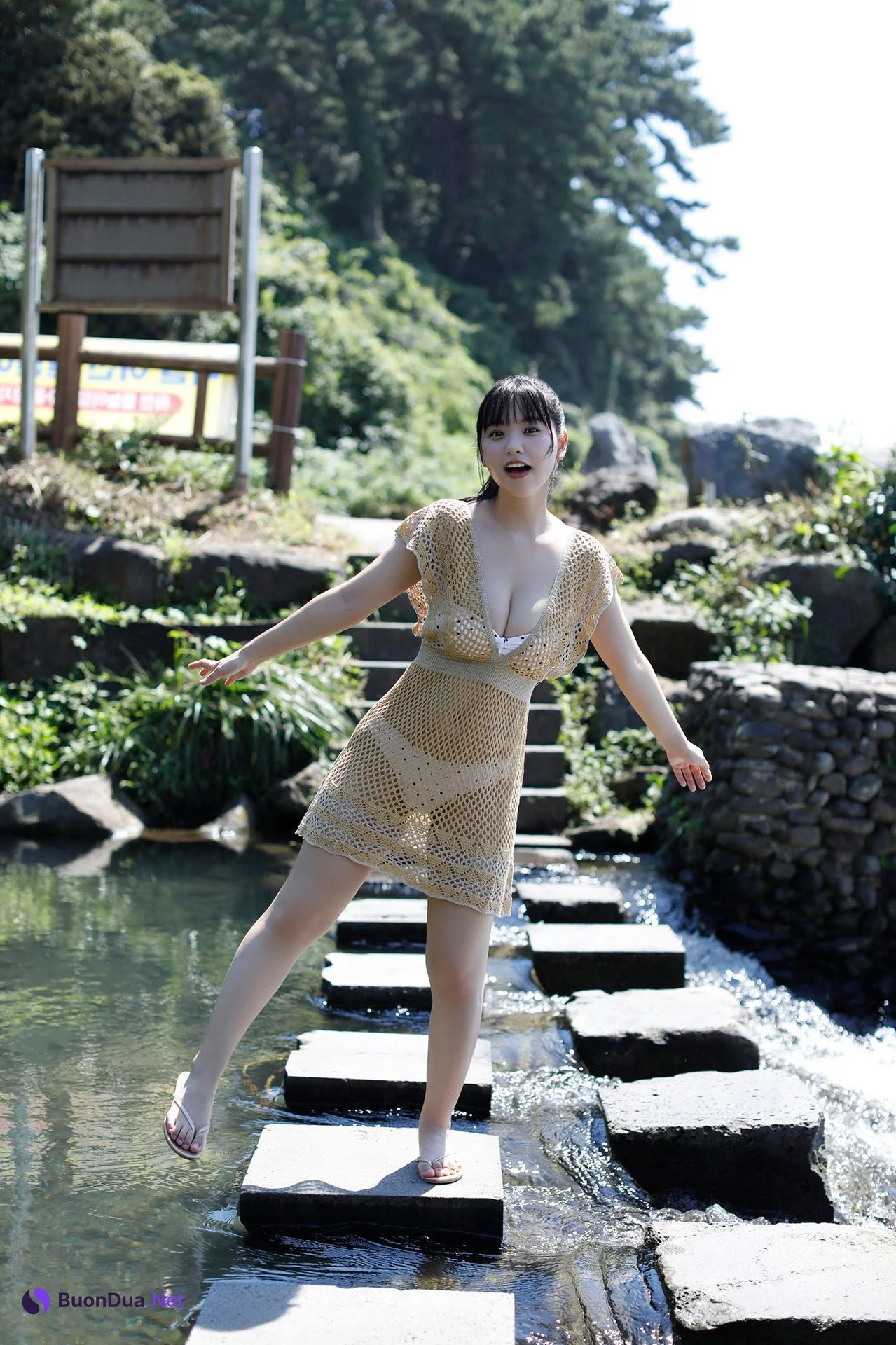 Yuzuha Hongo 本郷柚巴, ヤンマガデジタル写真集 [ゆずいろの太陽] Set.01 - Photo 8
