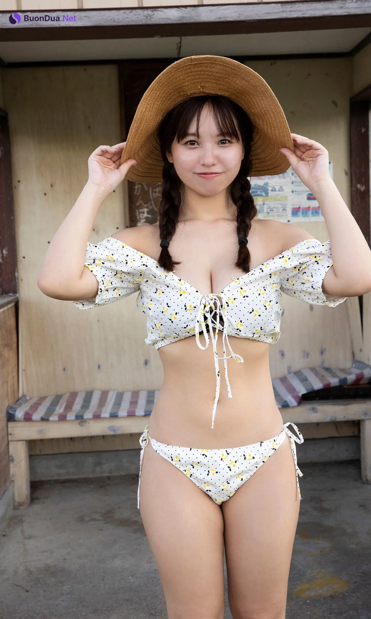 Yuzuha Hongo 本郷柚巴, 写真集 「知ってた？ドキドキってうつるんだって（笑）」 Set.02 - Photo 4