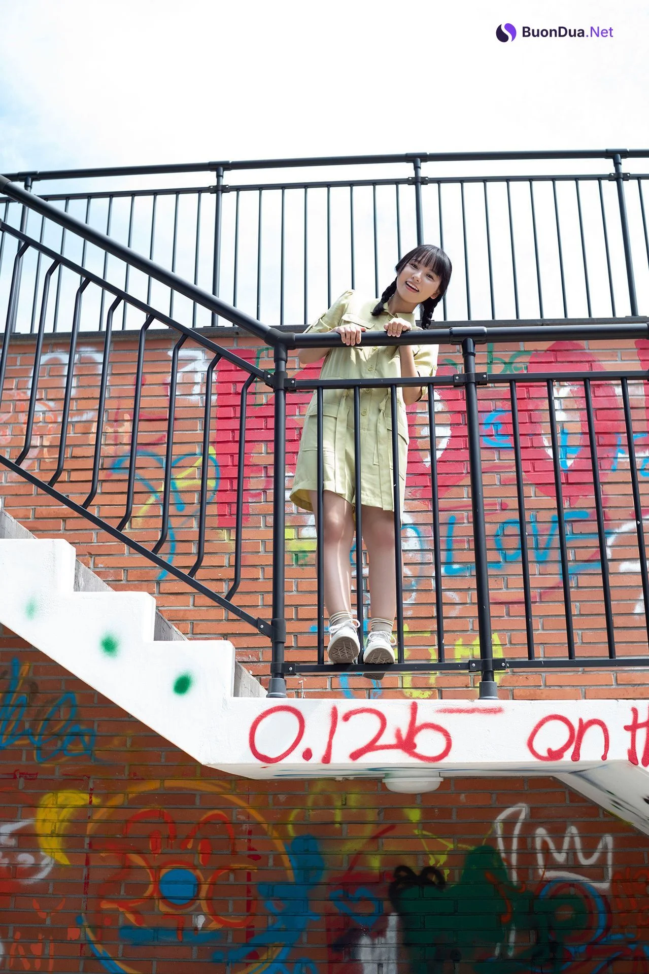 Yuzuha Hongo 本郷柚巴, ヤンマガデジタル写真集 [ゆずいろの太陽] Set.03 - Photo 17
