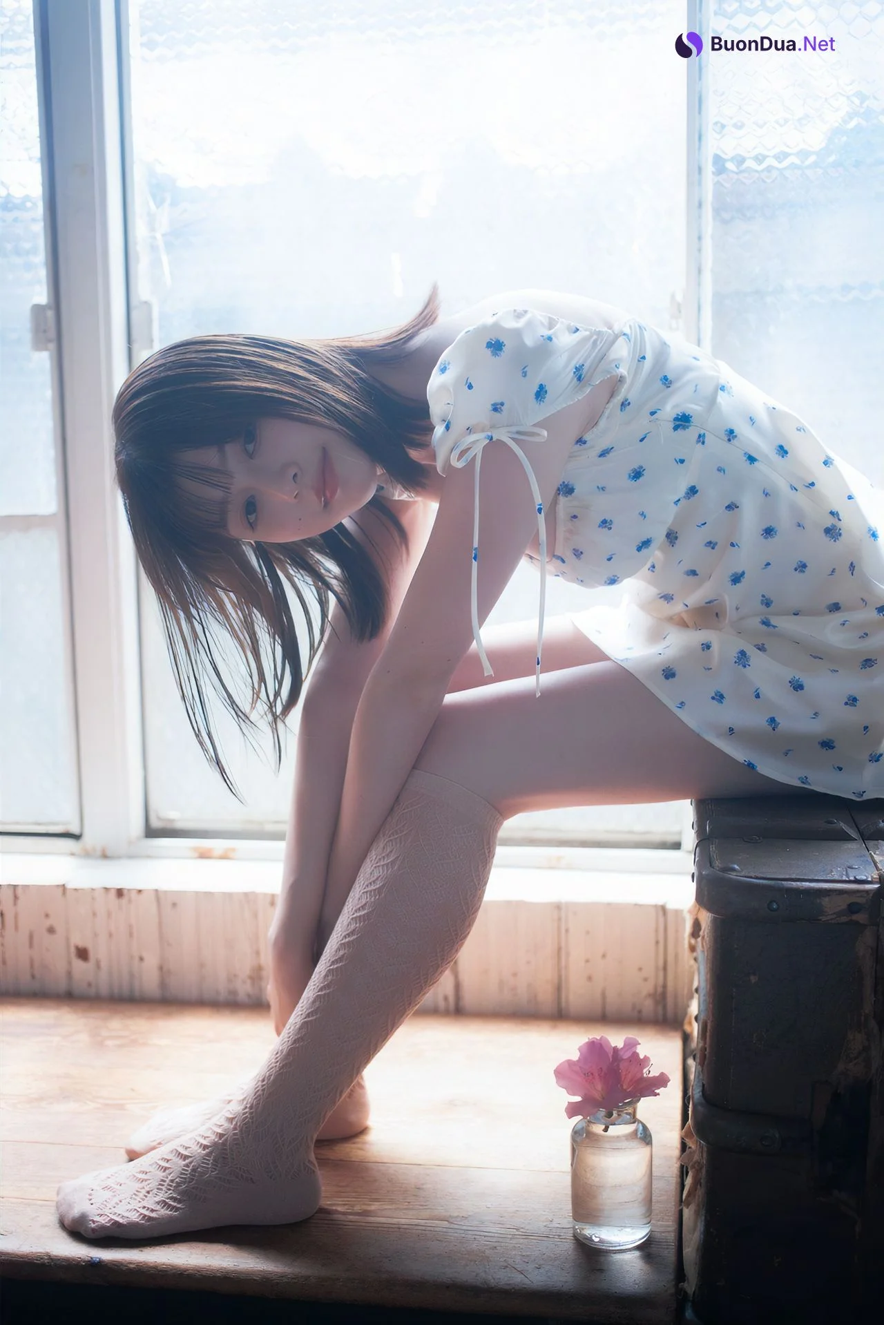 Yuzuha Saeki 冴木柚葉, 写真集 サンプル版 妄想をかき立てる表情 - Photo 2