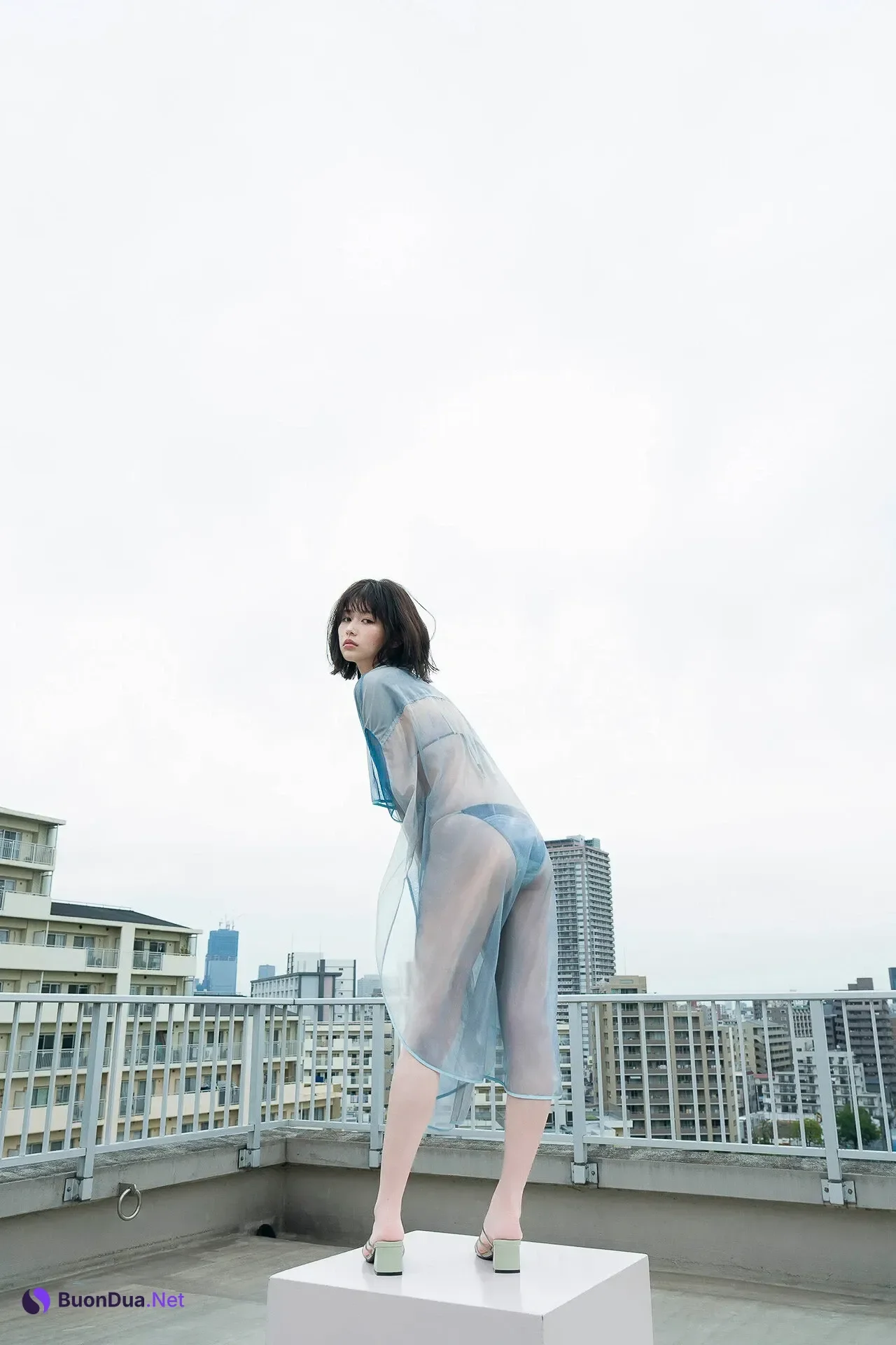 Yuzuha Saeki 冴木柚葉, FLASHデジタル写真集 「Lumiere」 Set.01 - 사진 3