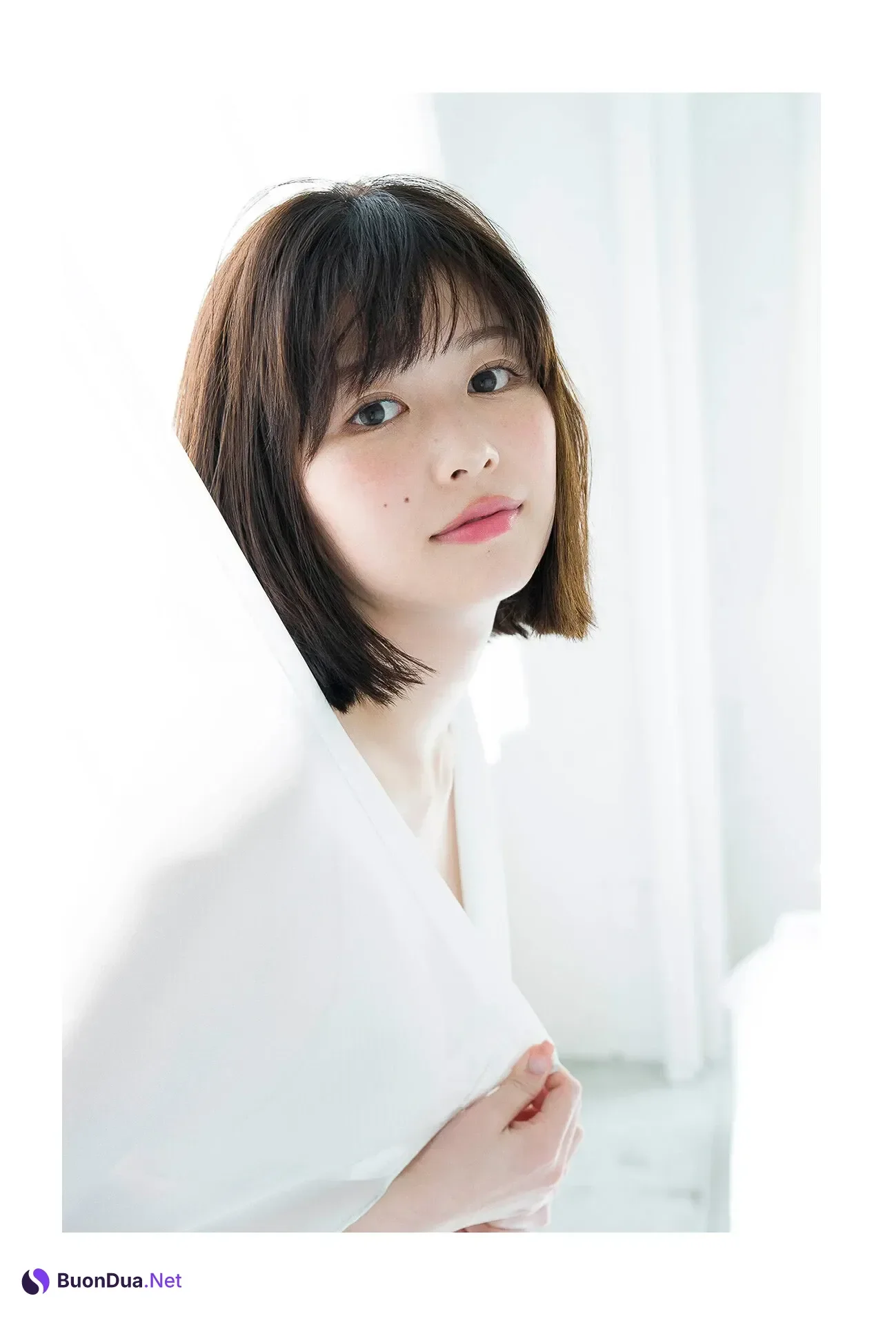 Yuzuha Saeki 冴木柚葉, FLASHデジタル写真集 「Lumiere」 Set.03 - Photo 3