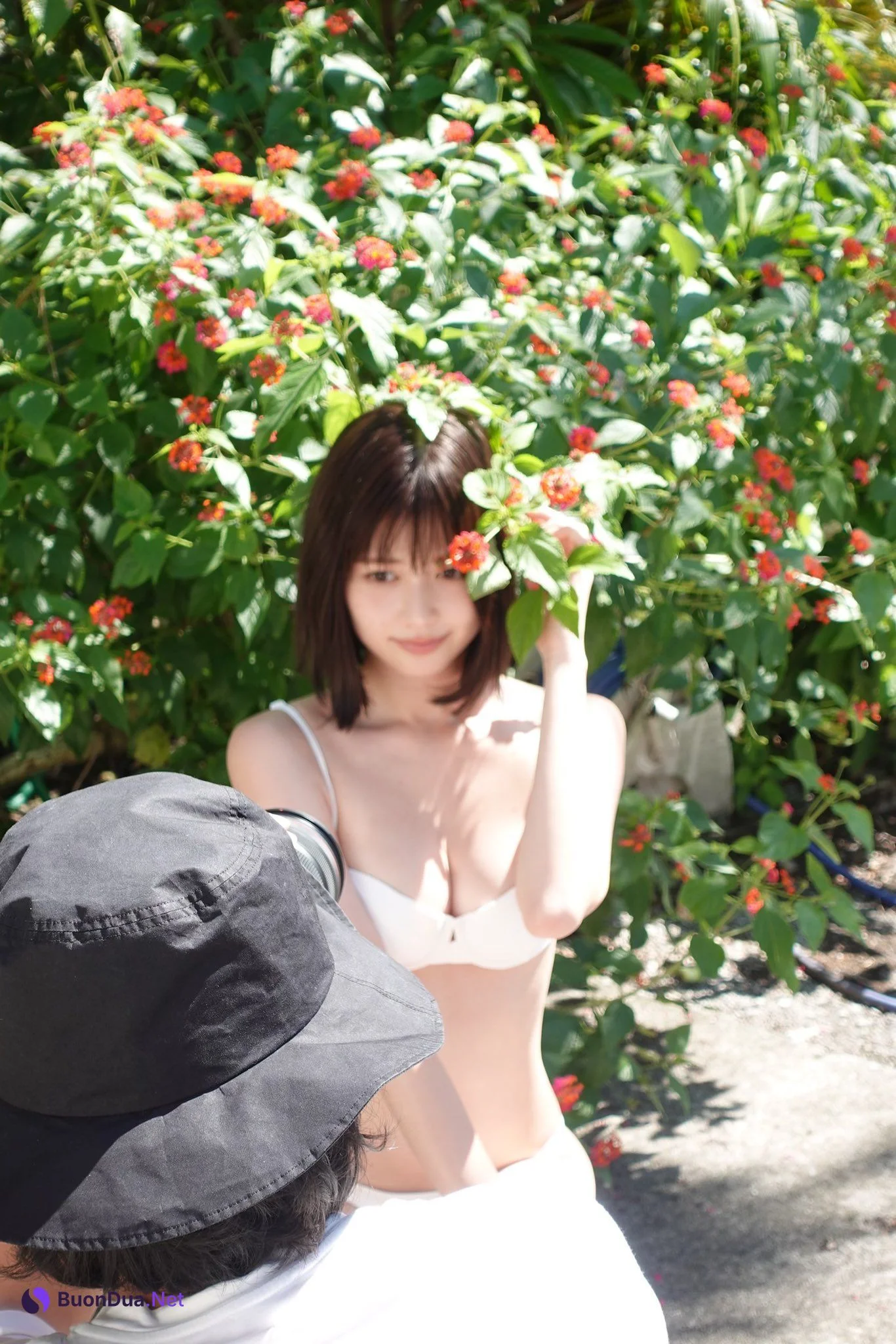 Yuzuha Saeki 冴木柚葉, Weekly Playboy 2023 No.49 (週刊プレイボーイ 2023年49号) - Photo 15
