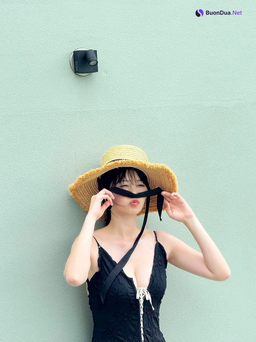 Yuzuha Saeki 冴木柚葉, Young Jump 2025 No.39 (ヤングジャンプ 2025年39号) - Photo 14