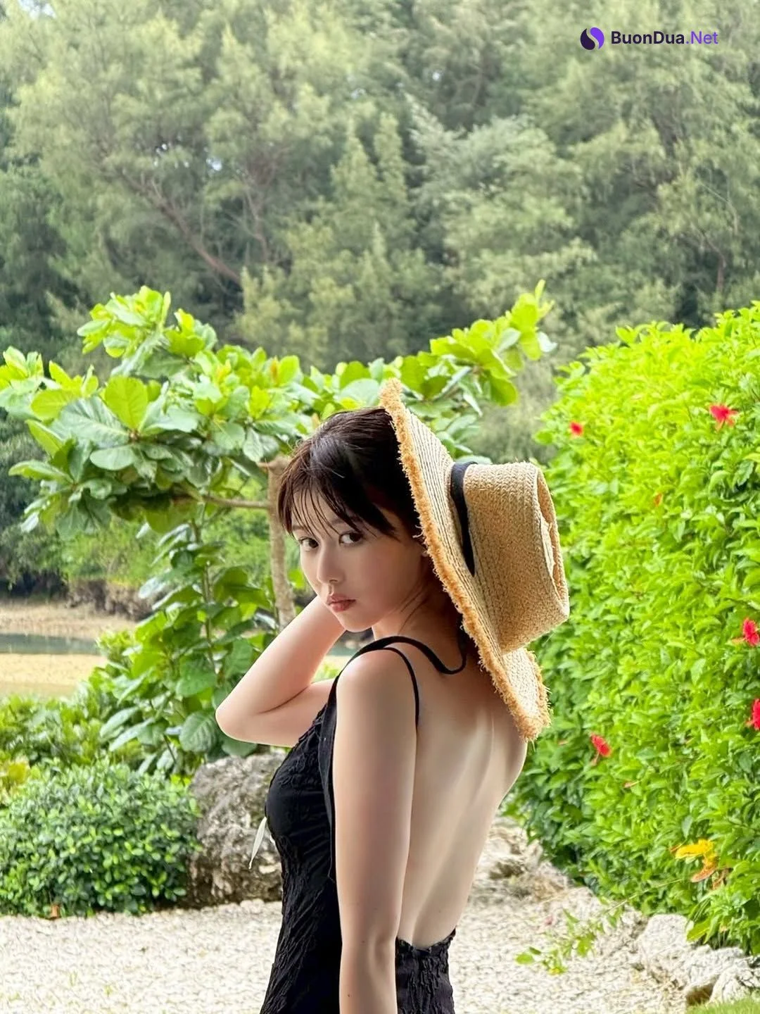 Yuzuha Saeki 冴木柚葉, Young Jump 2025 No.39 (ヤングジャンプ 2025年39号) - Photo 15