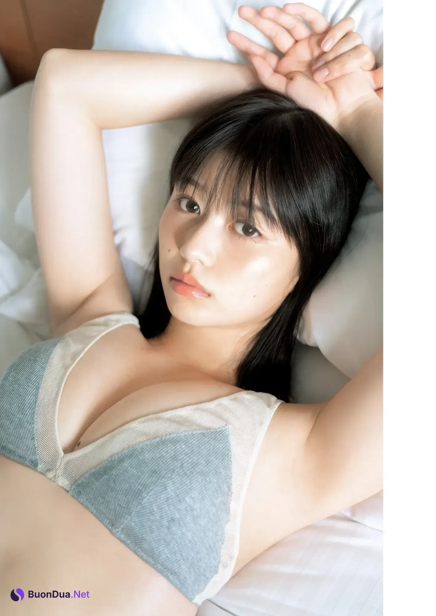 Yuzuha Saeki 冴木柚葉, Young Jump 2025 No.43 (ヤングジャンプ 2025年43号) - Photo 6