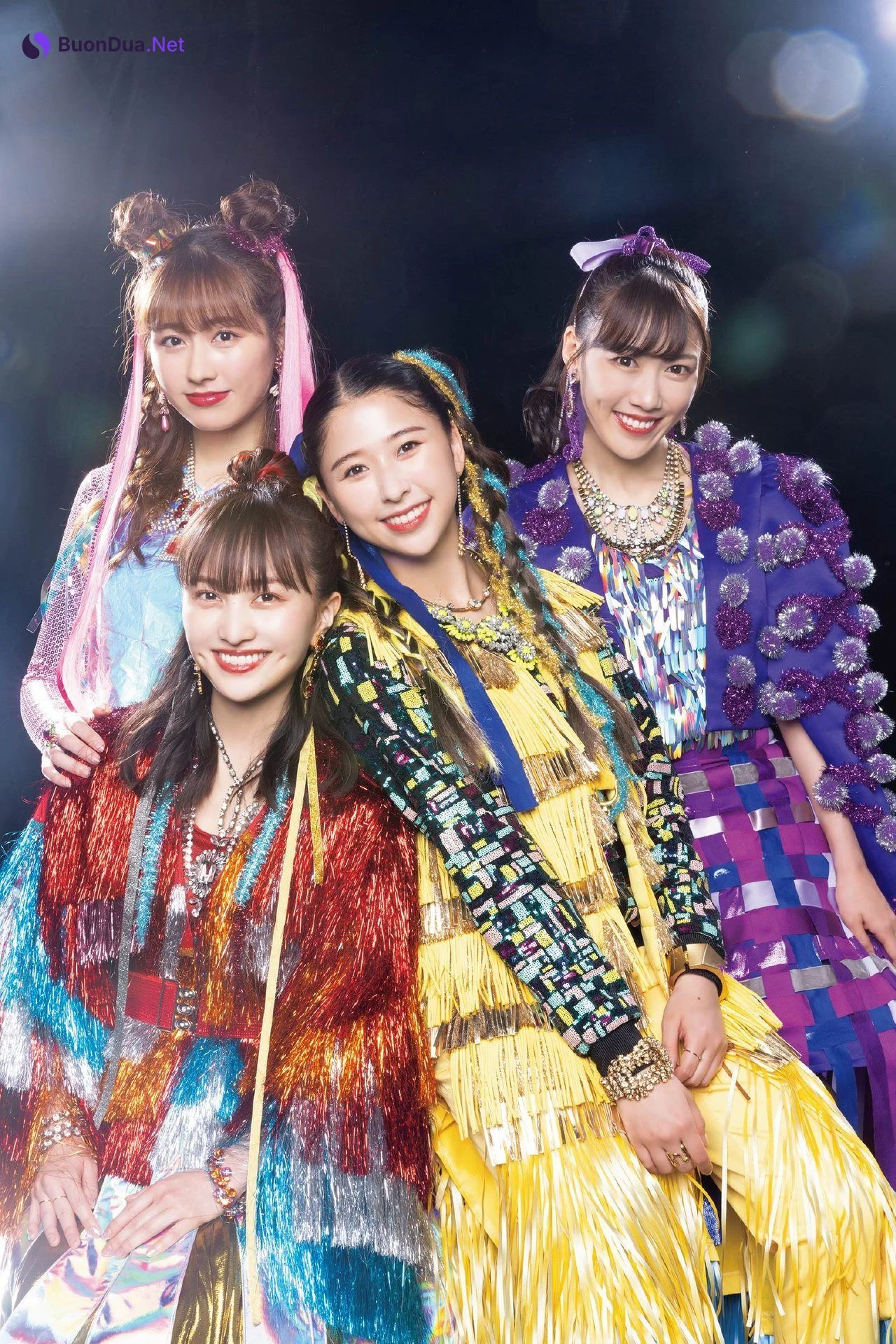 ももいろクローバーZ, Weekly SPA! 2022.05.24 (週刊SPA! 2022年5月24日号) - Photo 3