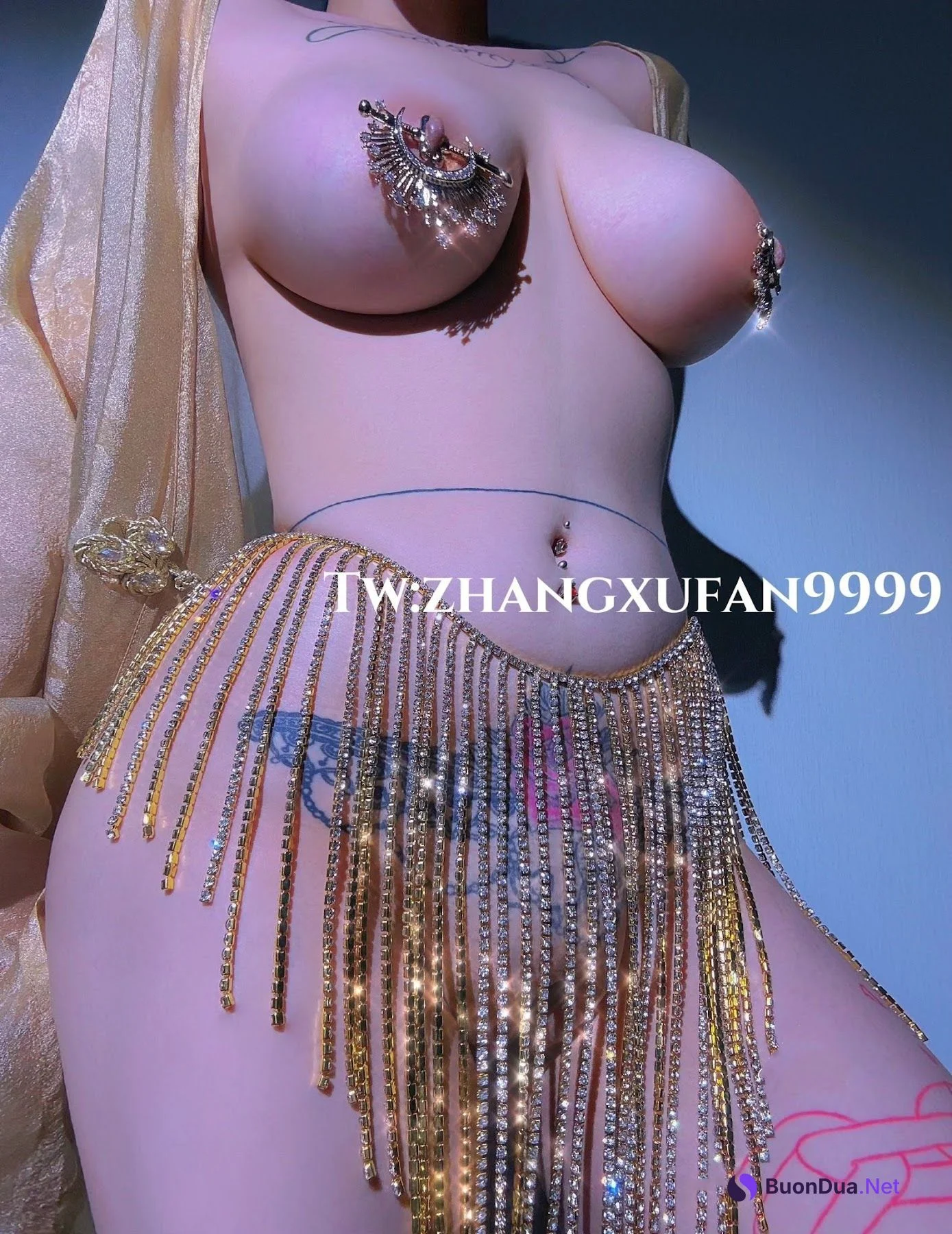 Zhangxufan8888 – 超级巨臀爆乳女M尤物 万里挑一巨乳世纪美臀 - Photo 16