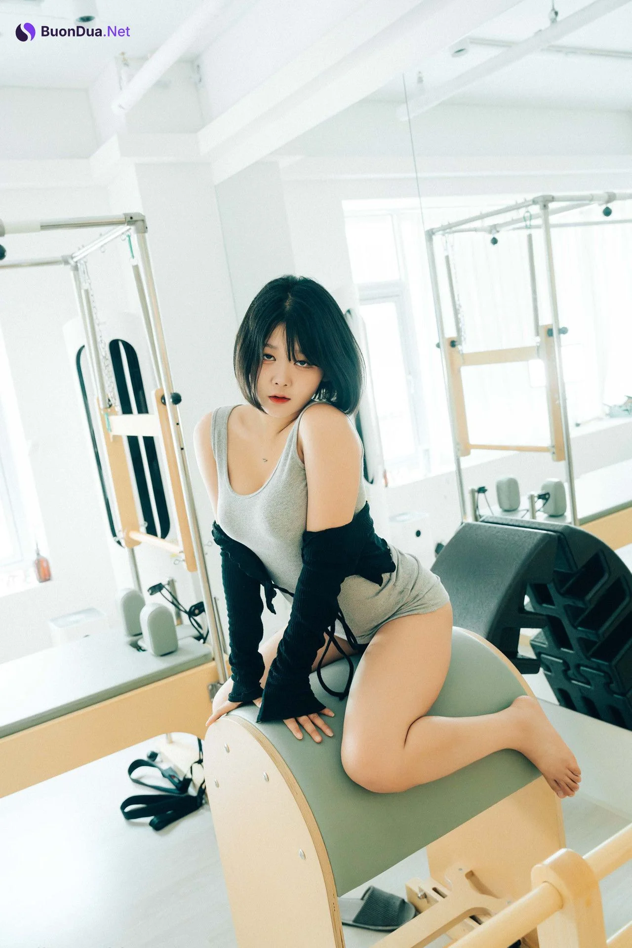 ZIA.Kwon 권지아, Haivia Photobook ‘Oily’ Set.01 - Photo 3