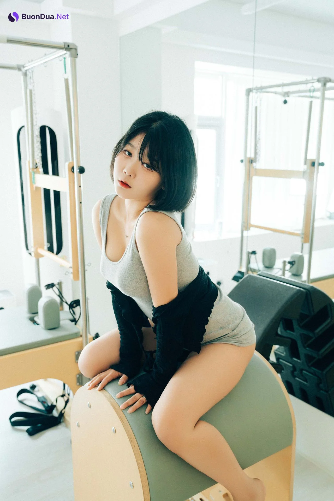 ZIA.Kwon 권지아, Haivia Photobook ‘Oily’ Set.01 - Photo 6