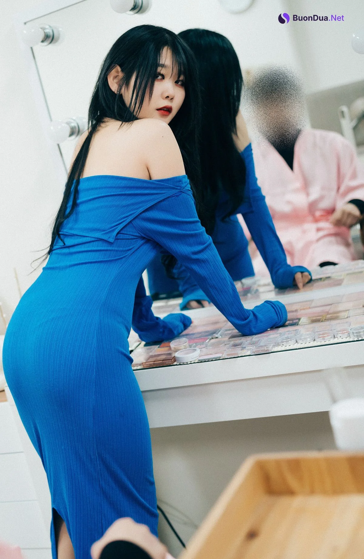 ZIA.Kwon 권지아, Loozy ‘Adult Hair Shop’ Set.01 - Photo 5