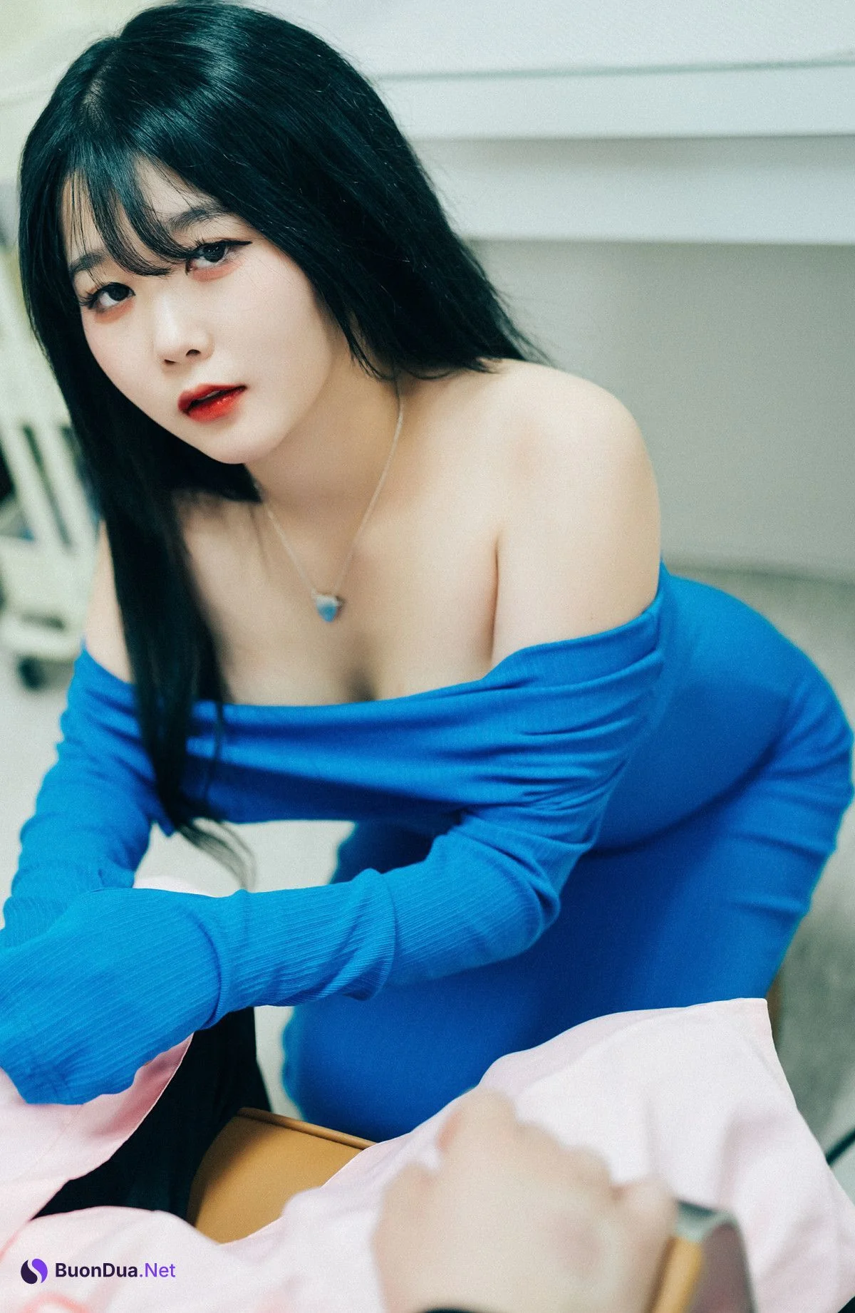 ZIA.Kwon 권지아, Loozy ‘Adult Hair Shop’ Set.02 - Photo 3