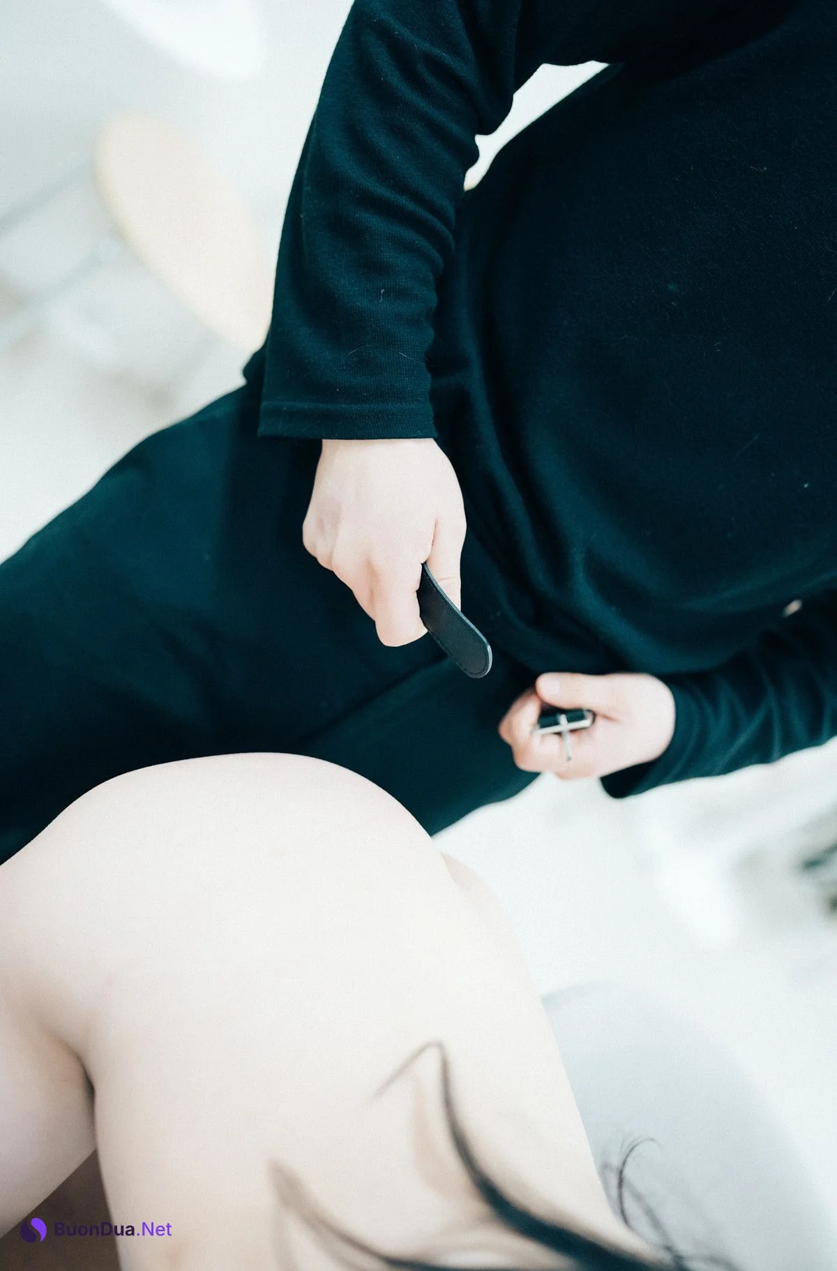 ZIA.Kwon 권지아, Loozy ‘Adult Hair Shop’ Set.03 - Photo 11