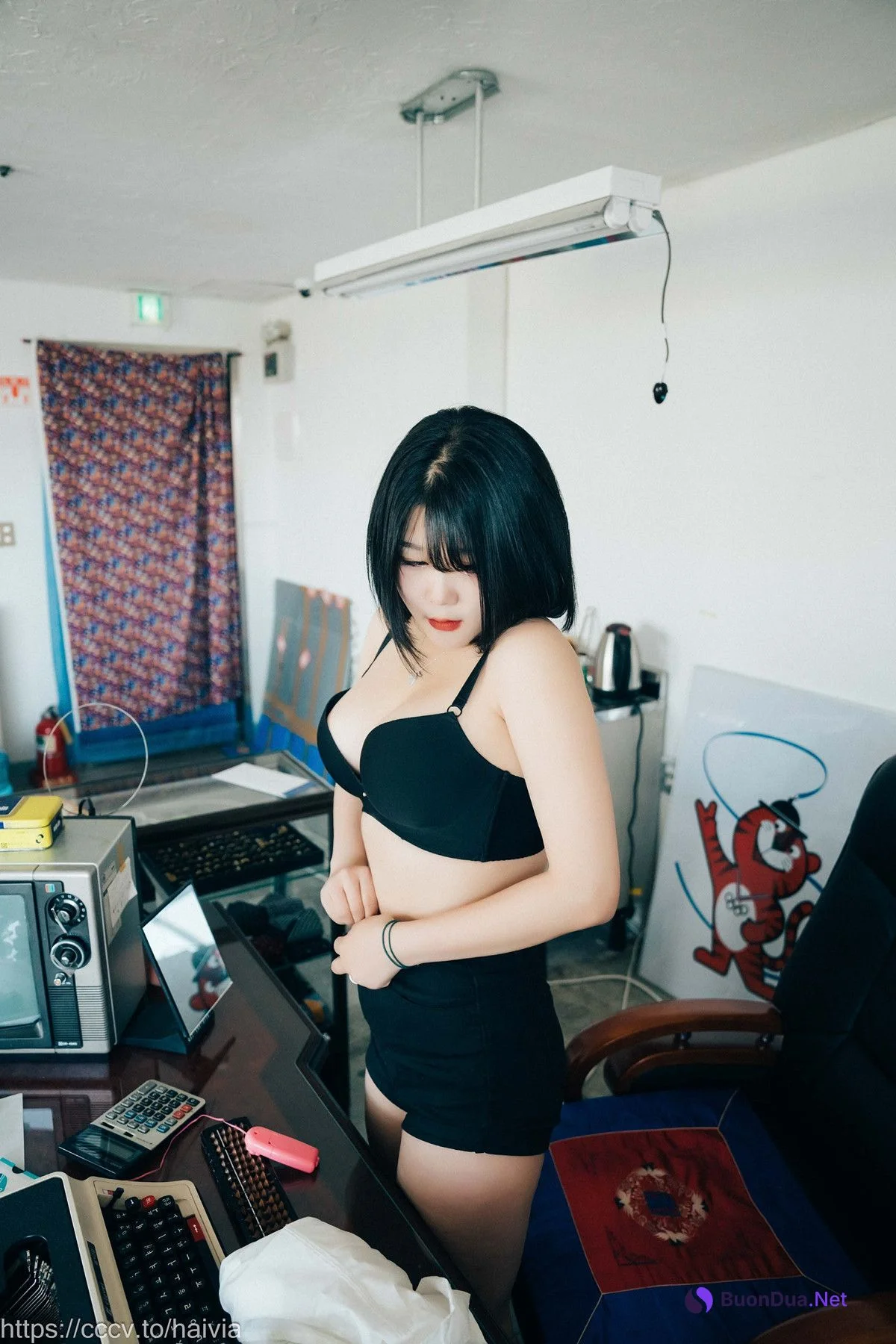 ZIA.Kwon 권지아, Loozy ‘Female Employee’ Set.01 - Photo 13