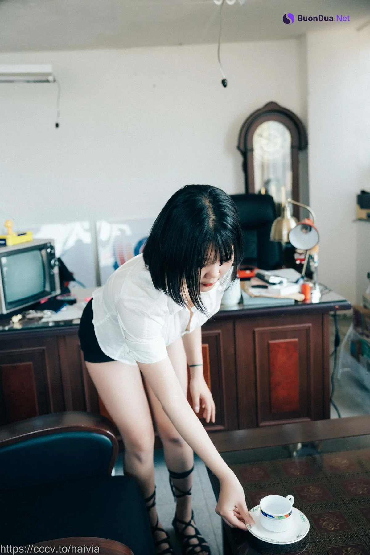 ZIA.Kwon 권지아, Loozy ‘Female Employee’ Set.02 - Photo 13