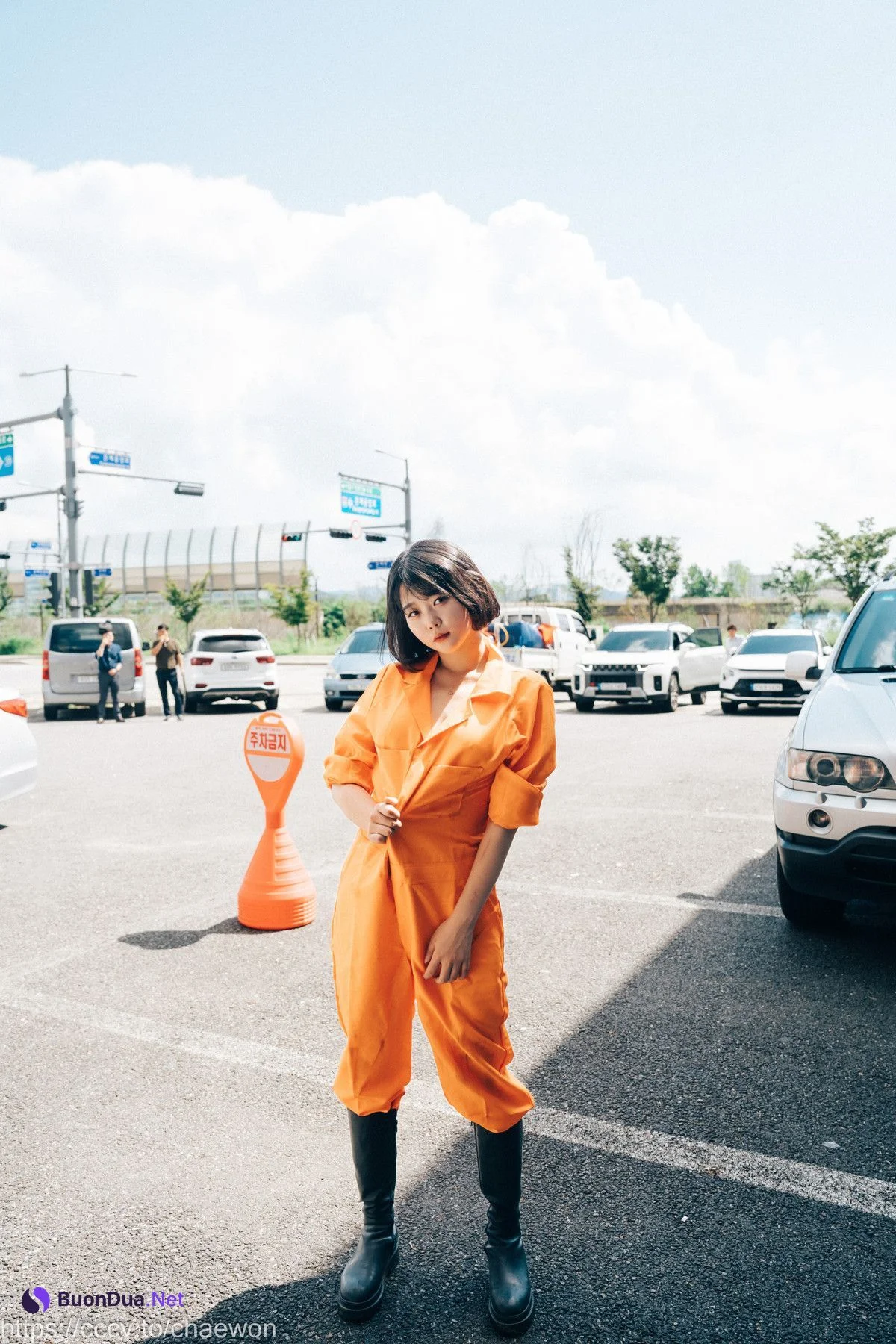 ZIA.Kwon 권지아, [Loozy] Garage Girl Set.01 - Photo 2