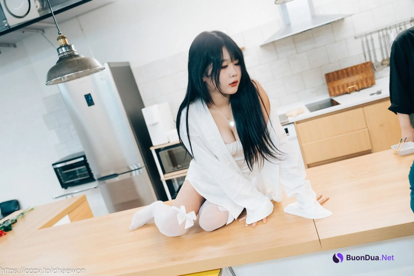 ZIA.Kwon 권지아, Loozy “Nyotaimori” Set.01 - Photo 2