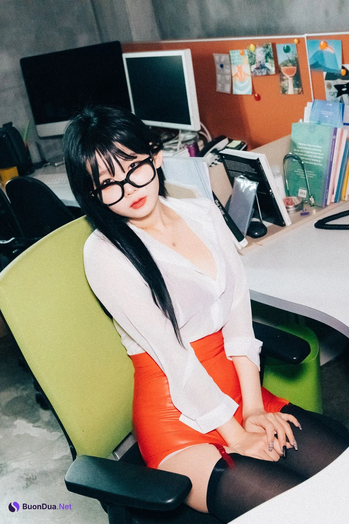 ZIA.Kwon 권지아, Loozy ‘Office Slave’ Set.02 - Photo 2