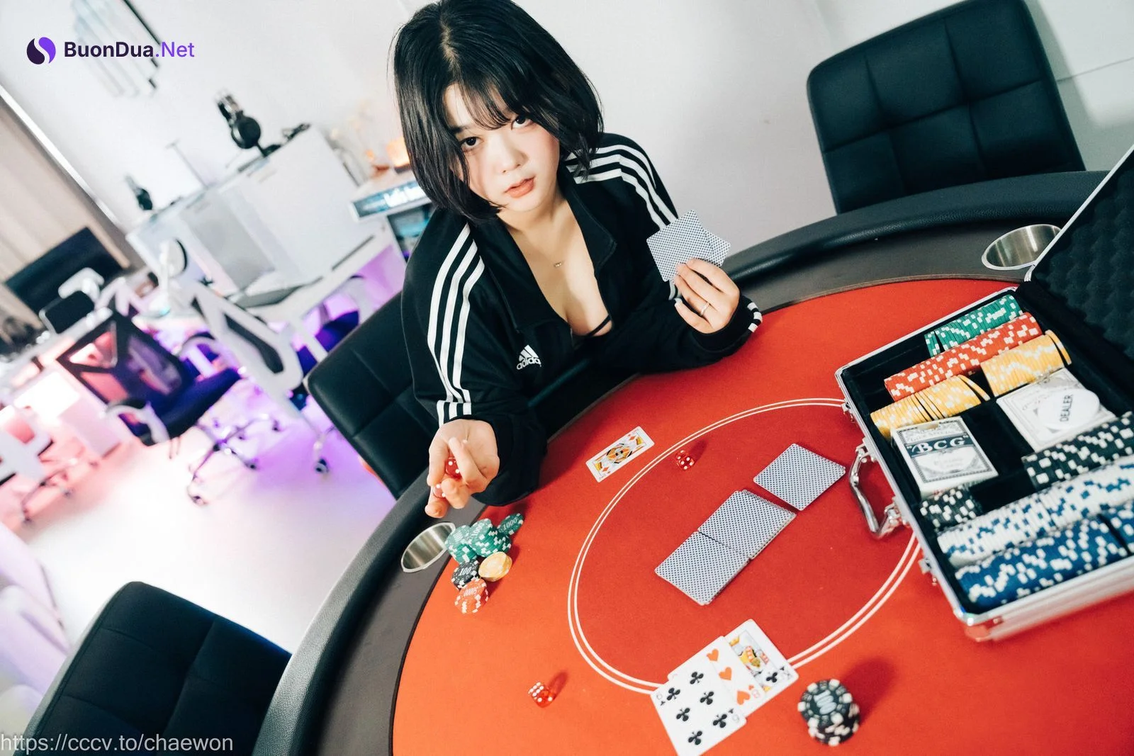 ZIA.Kwon 권지아, [Loozy] PC Room With SP Set.01 - Photo 6